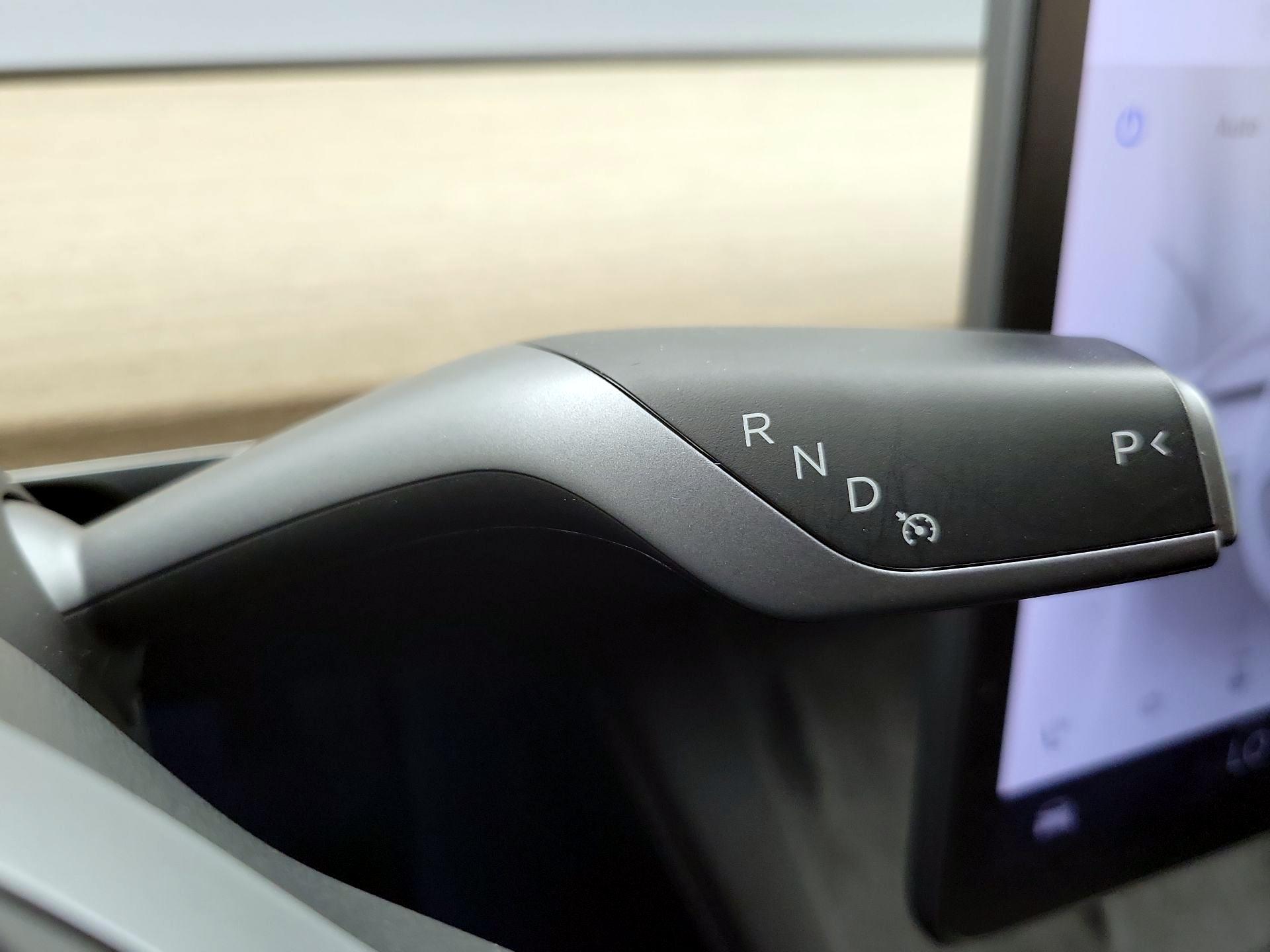 Thumbnail: 2022 Tesla Model 3 - 17