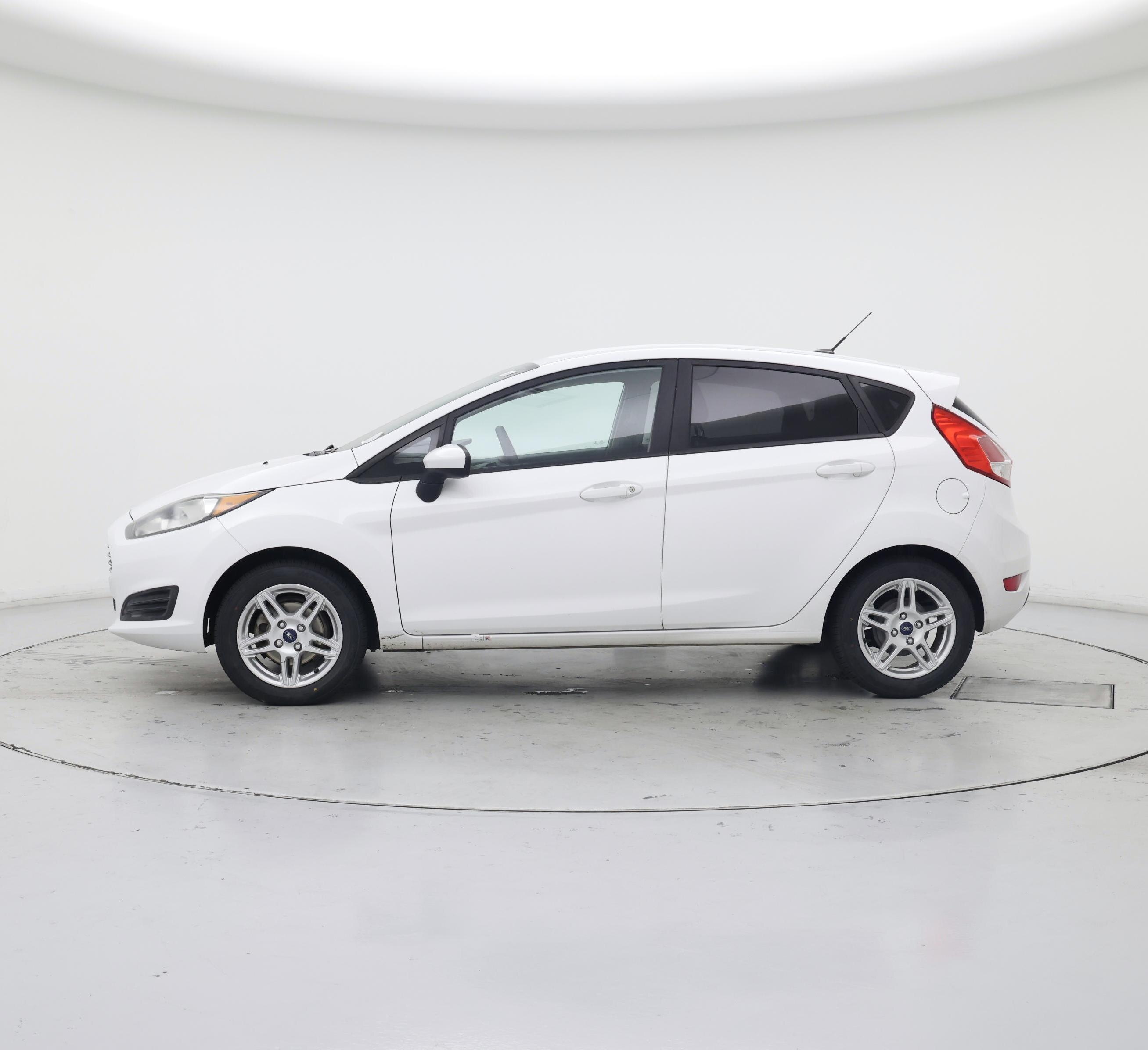 Thumbnail: 2017 Ford Fiesta - 3