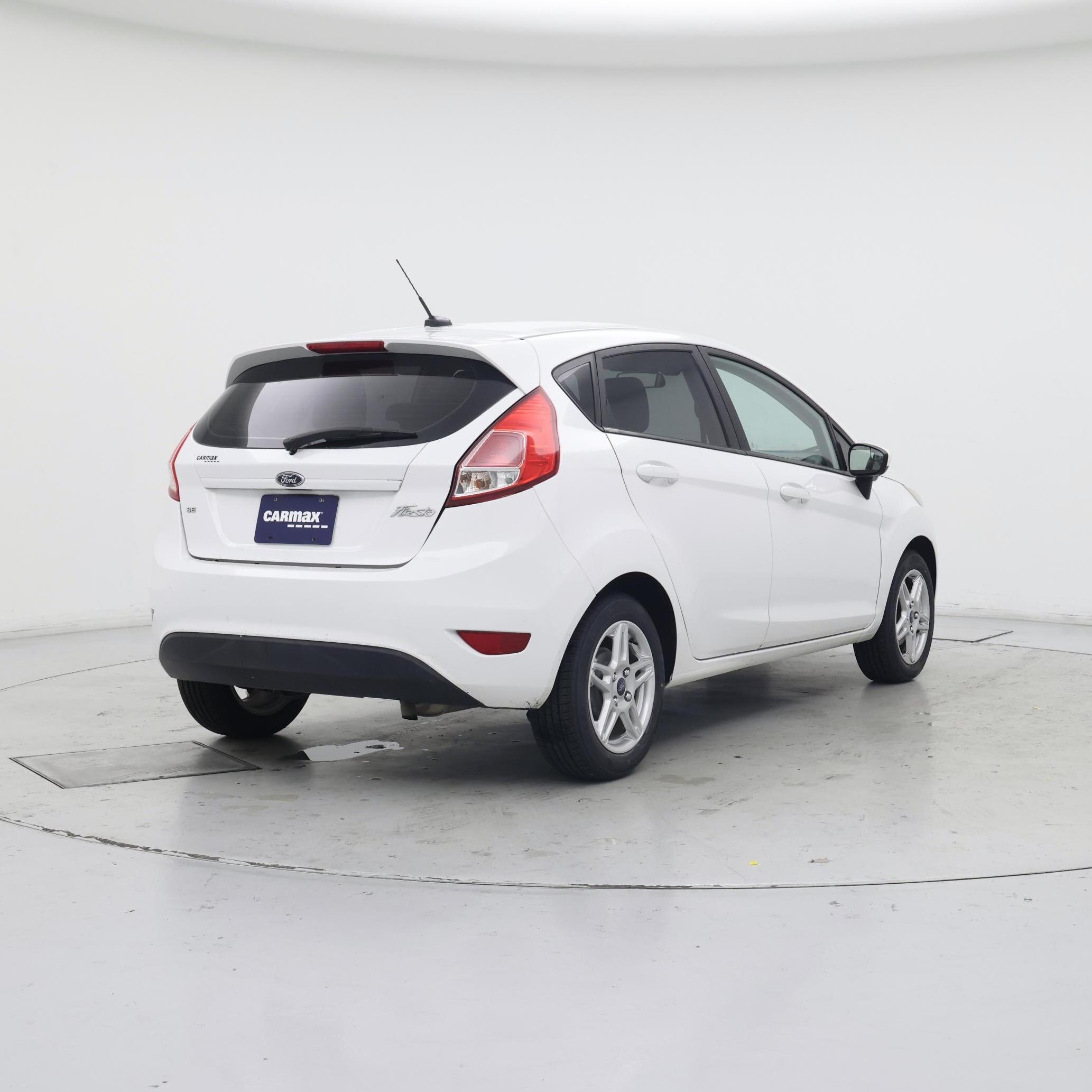 Thumbnail: 2017 Ford Fiesta - 8