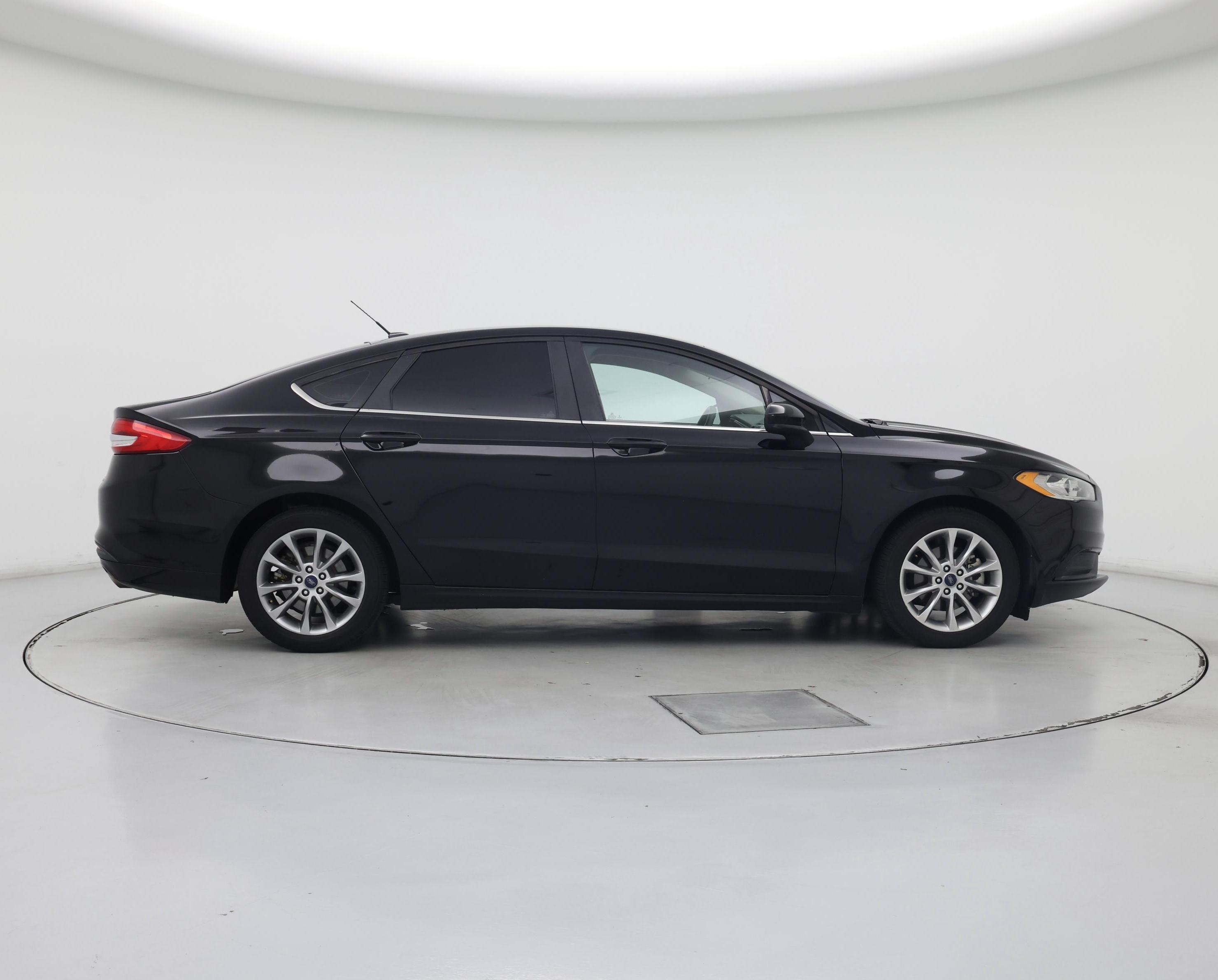 Thumbnail: 2017 Ford Fusion - 7