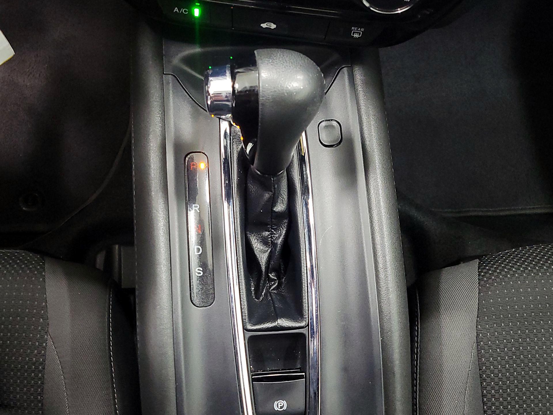 Thumbnail: 2022 Honda HR-V - 17