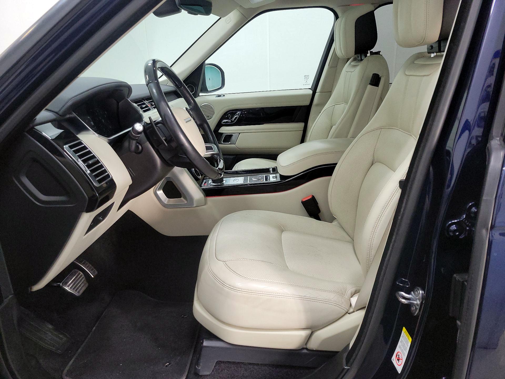Thumbnail: 2021 Land Rover Range Rover - 11
