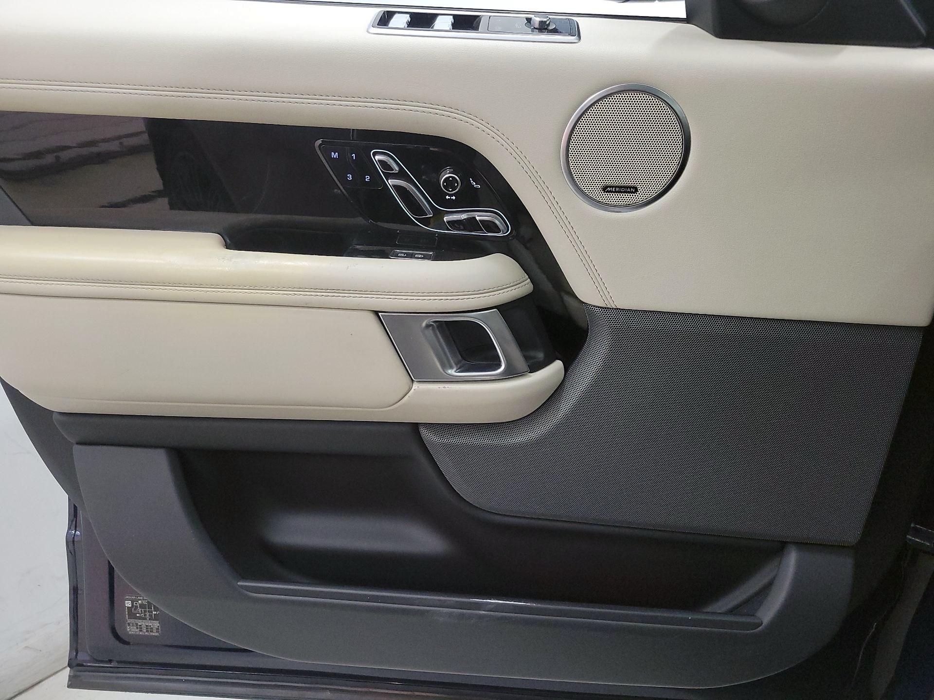 Thumbnail: 2021 Land Rover Range Rover - 12