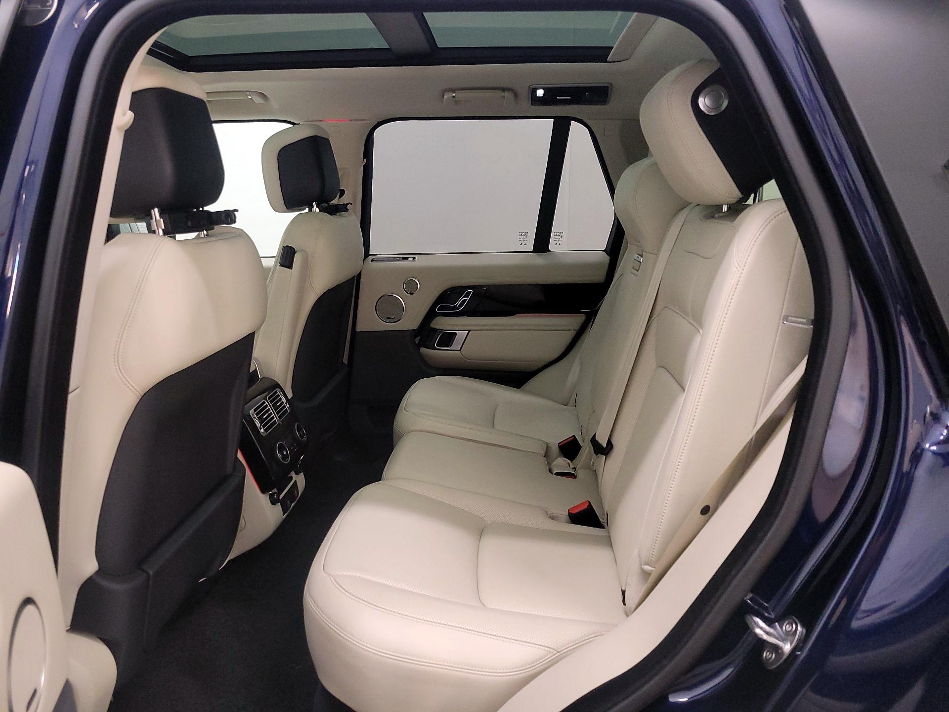Thumbnail: 2021 Land Rover Range Rover - 20