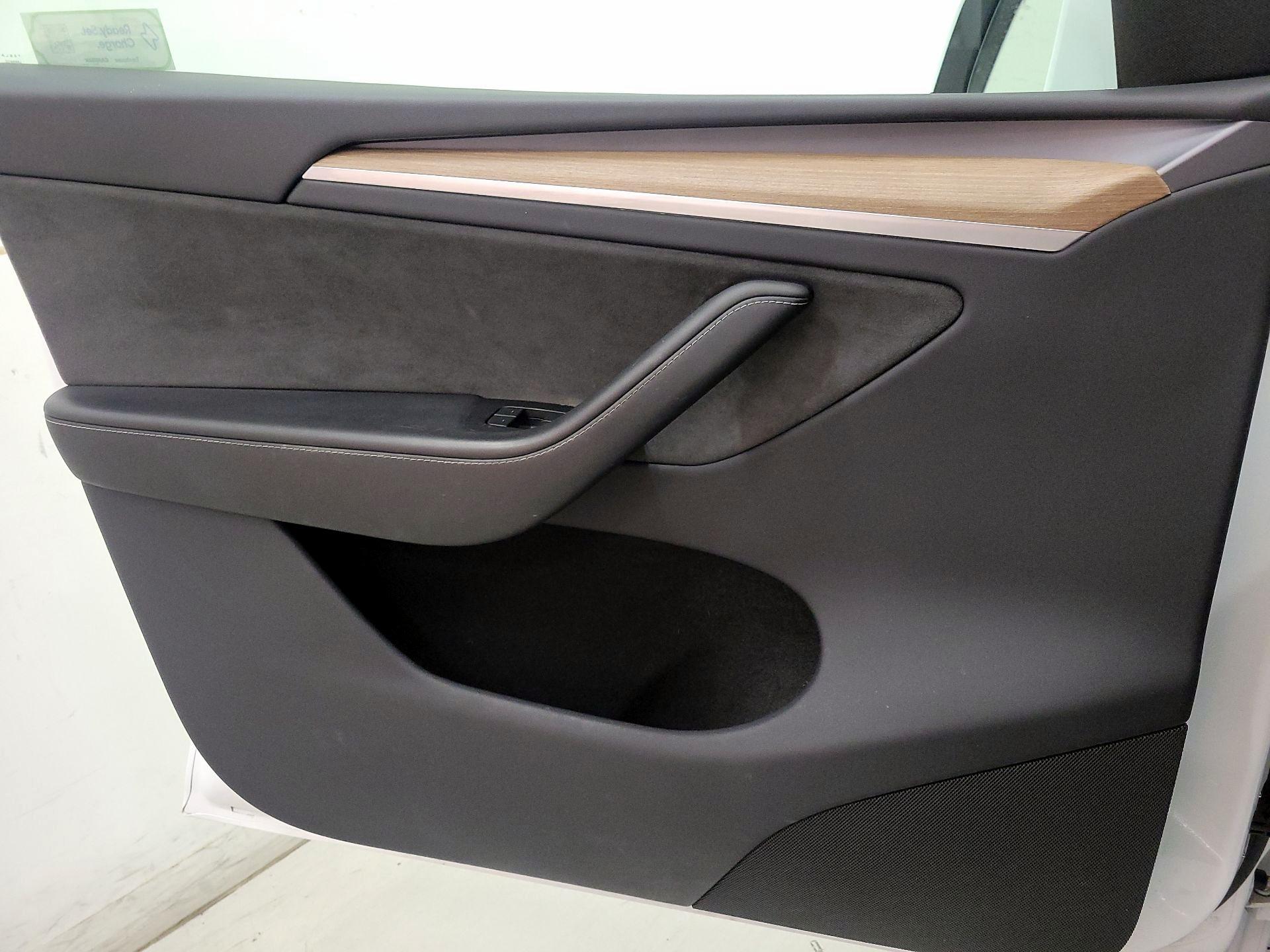 Thumbnail: 2024 Tesla Model Y - 12