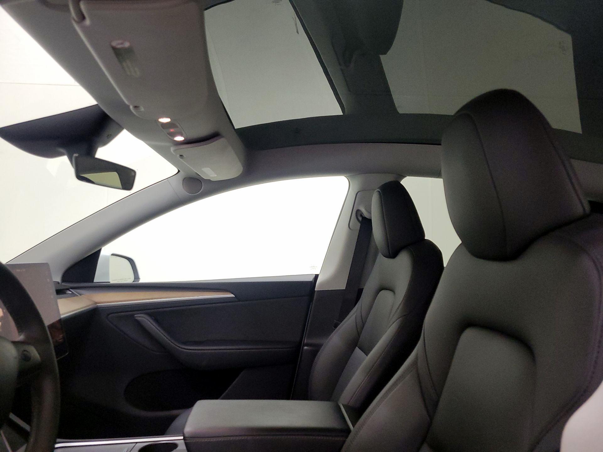 Thumbnail: 2024 Tesla Model Y - 18