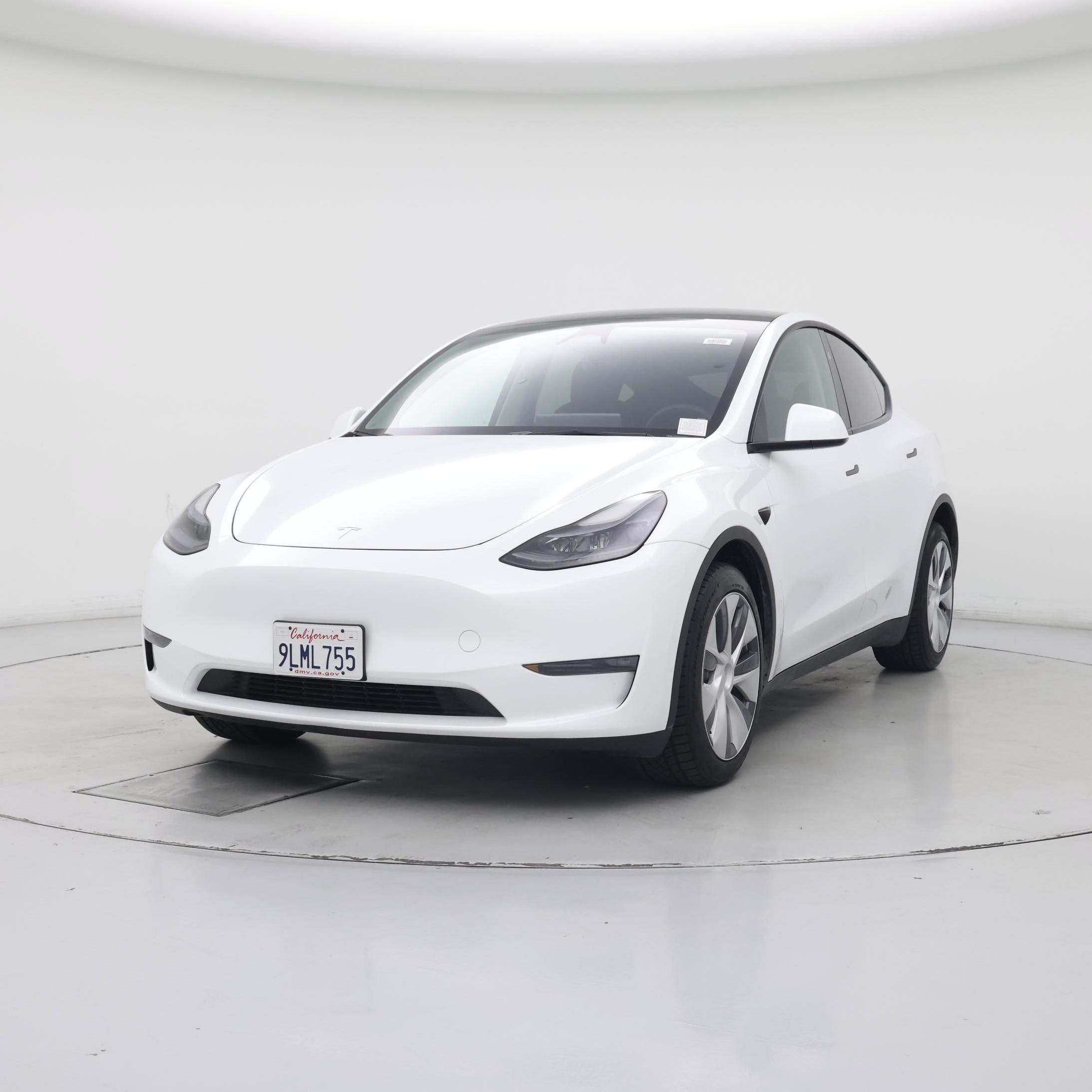 Thumbnail: 2024 Tesla Model Y - 4