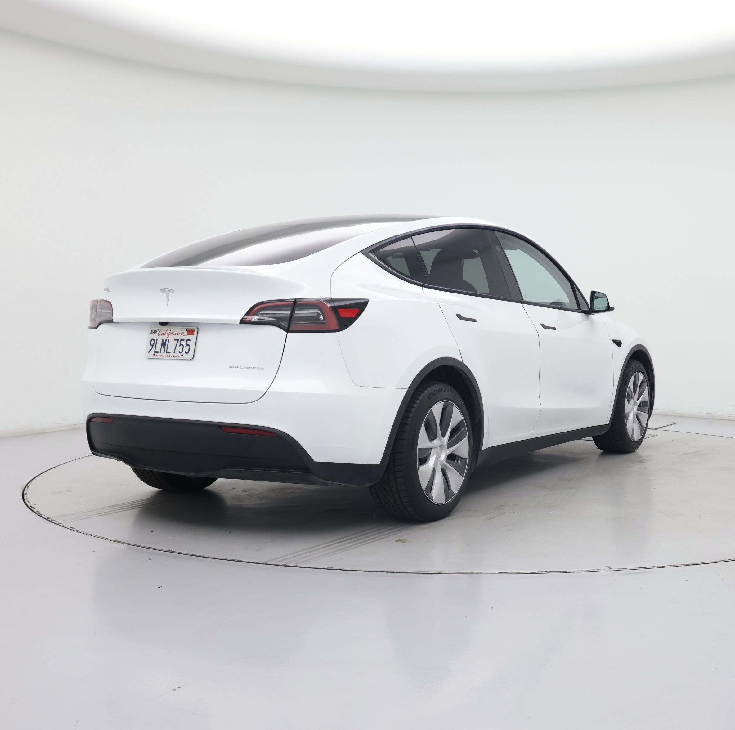 Thumbnail: 2024 Tesla Model Y - 8