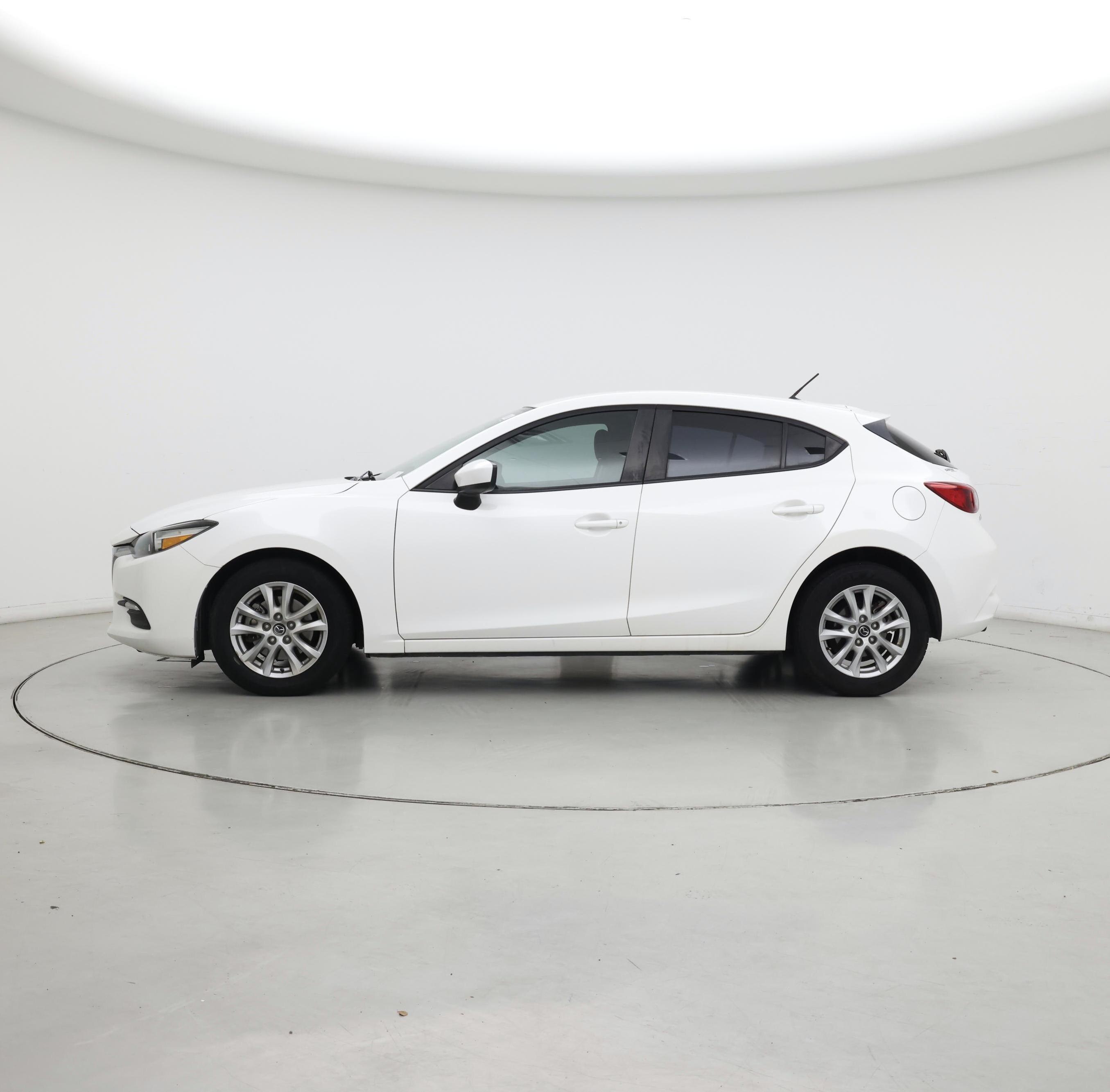 Thumbnail: 2017 Mazda Mazda3 - 3