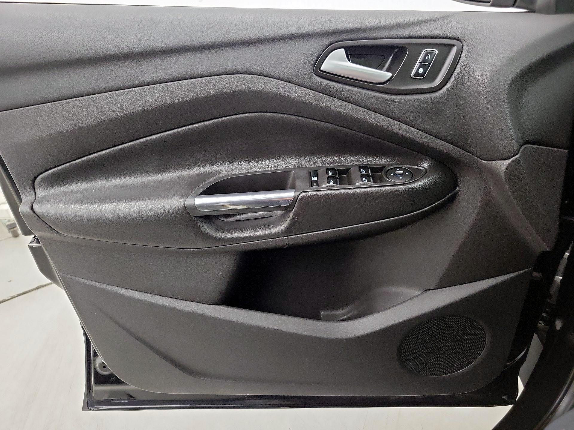 Thumbnail: 2015 Ford Escape - 12