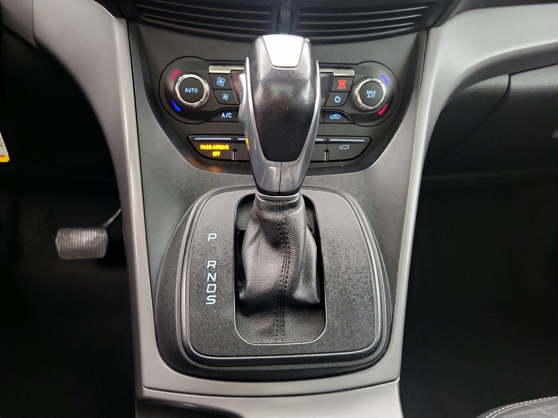 Thumbnail: 2015 Ford Escape - 17