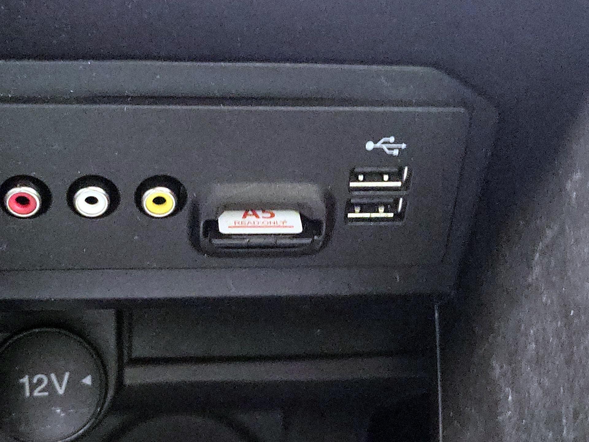 Thumbnail: 2015 Ford Escape - 18