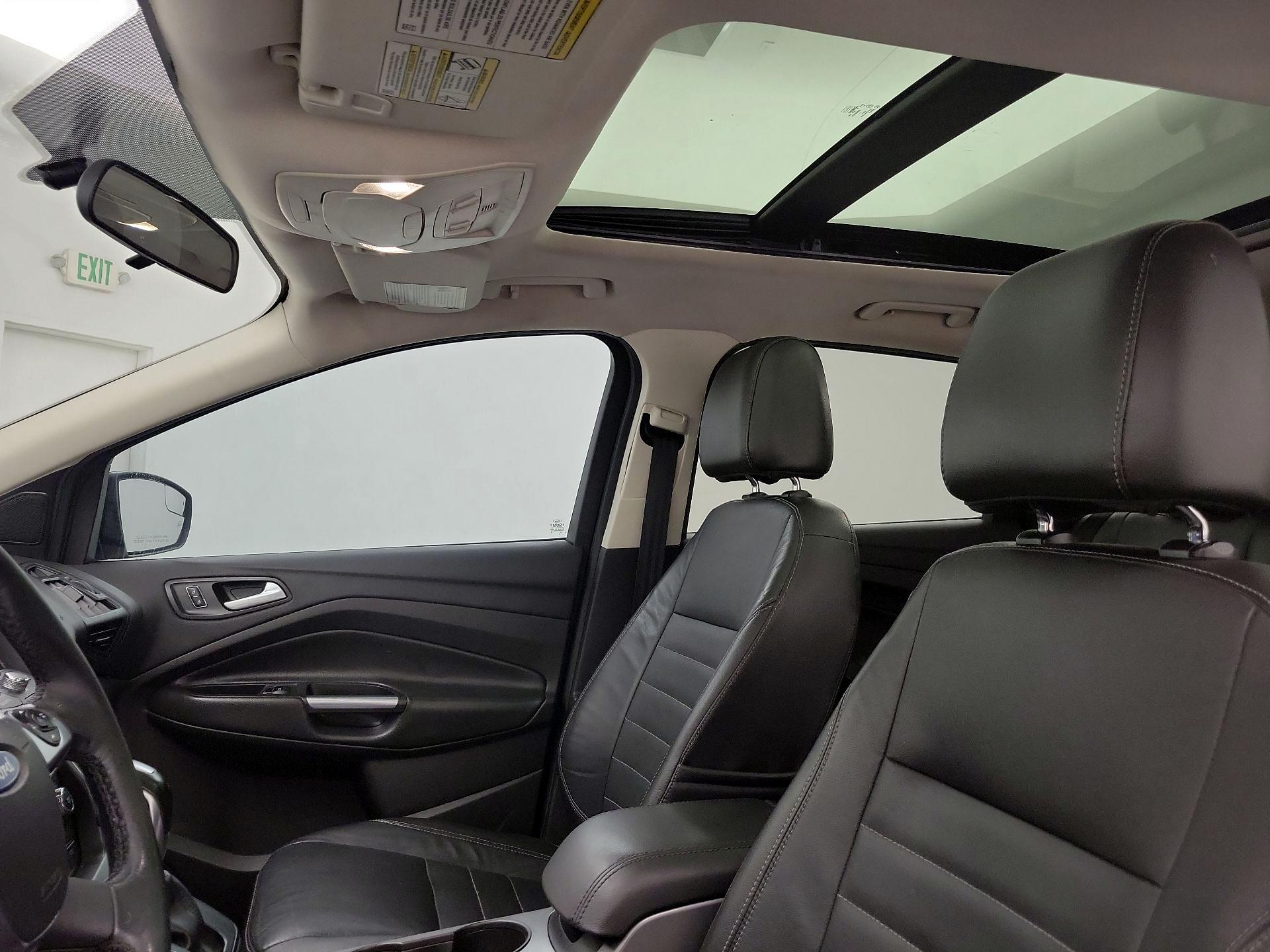 Thumbnail: 2015 Ford Escape - 19