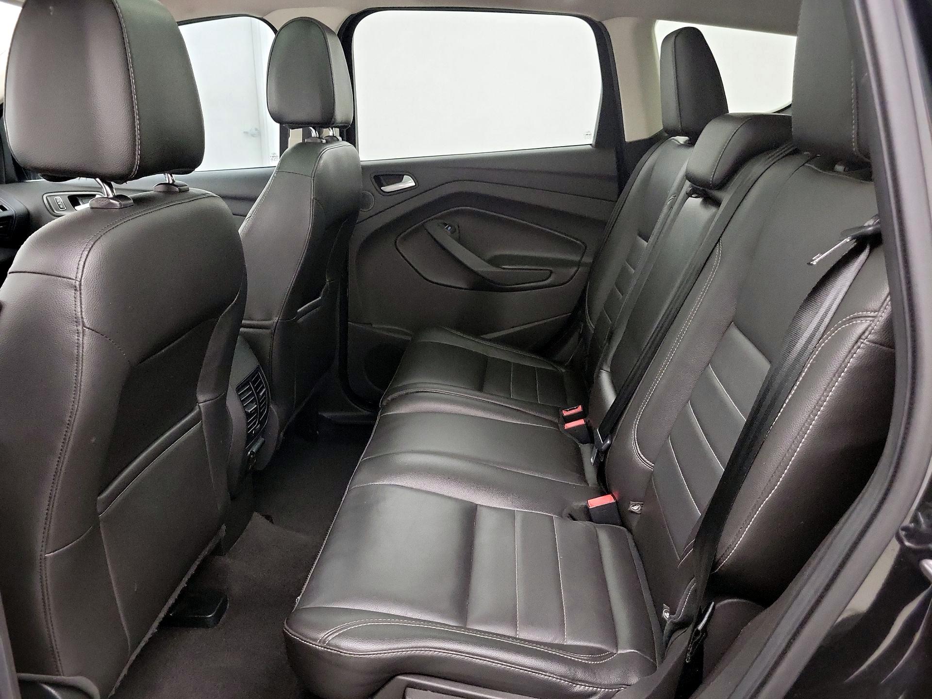 Thumbnail: 2015 Ford Escape - 20