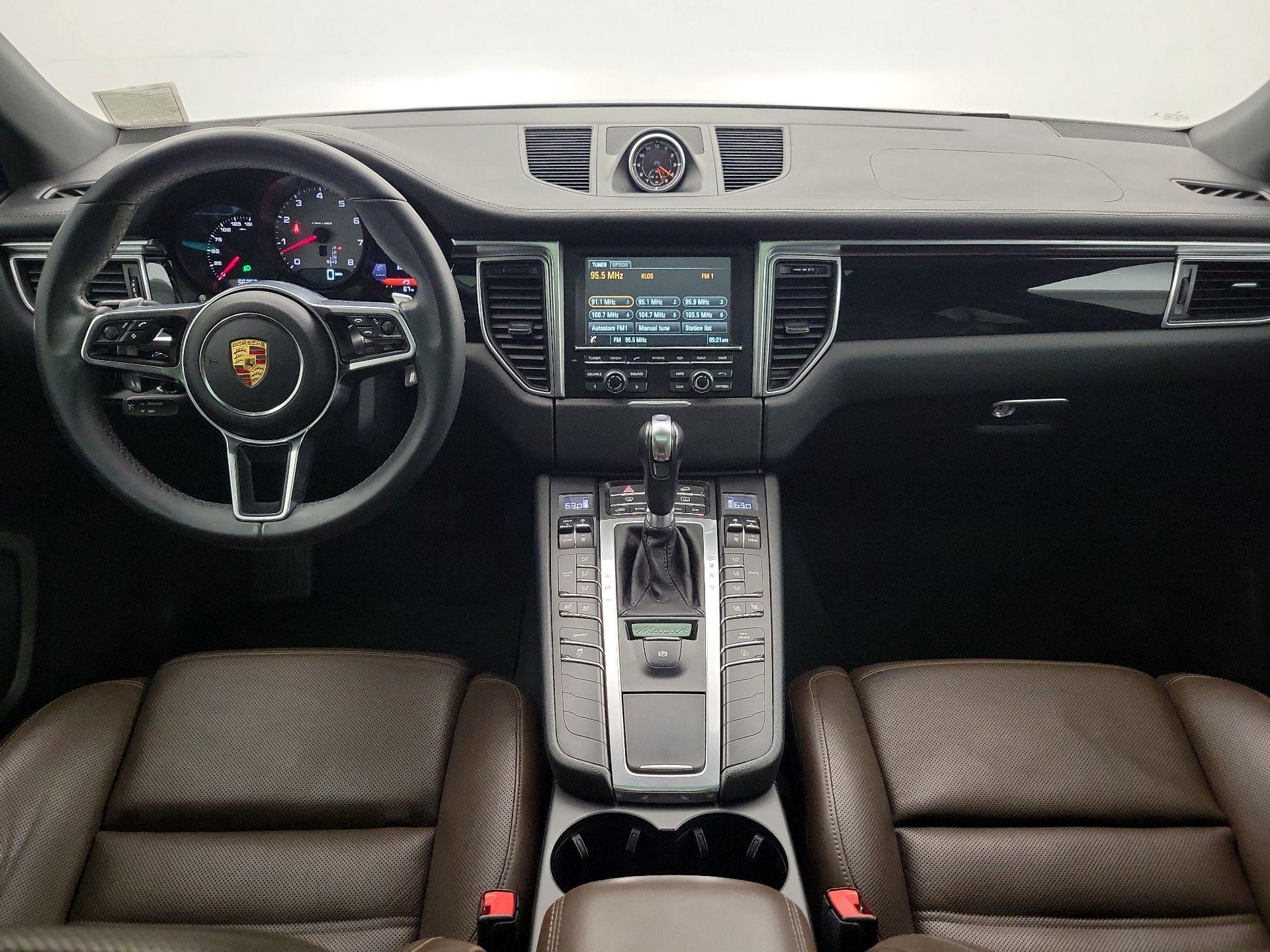 Thumbnail: 2015 Porsche Macan - 9