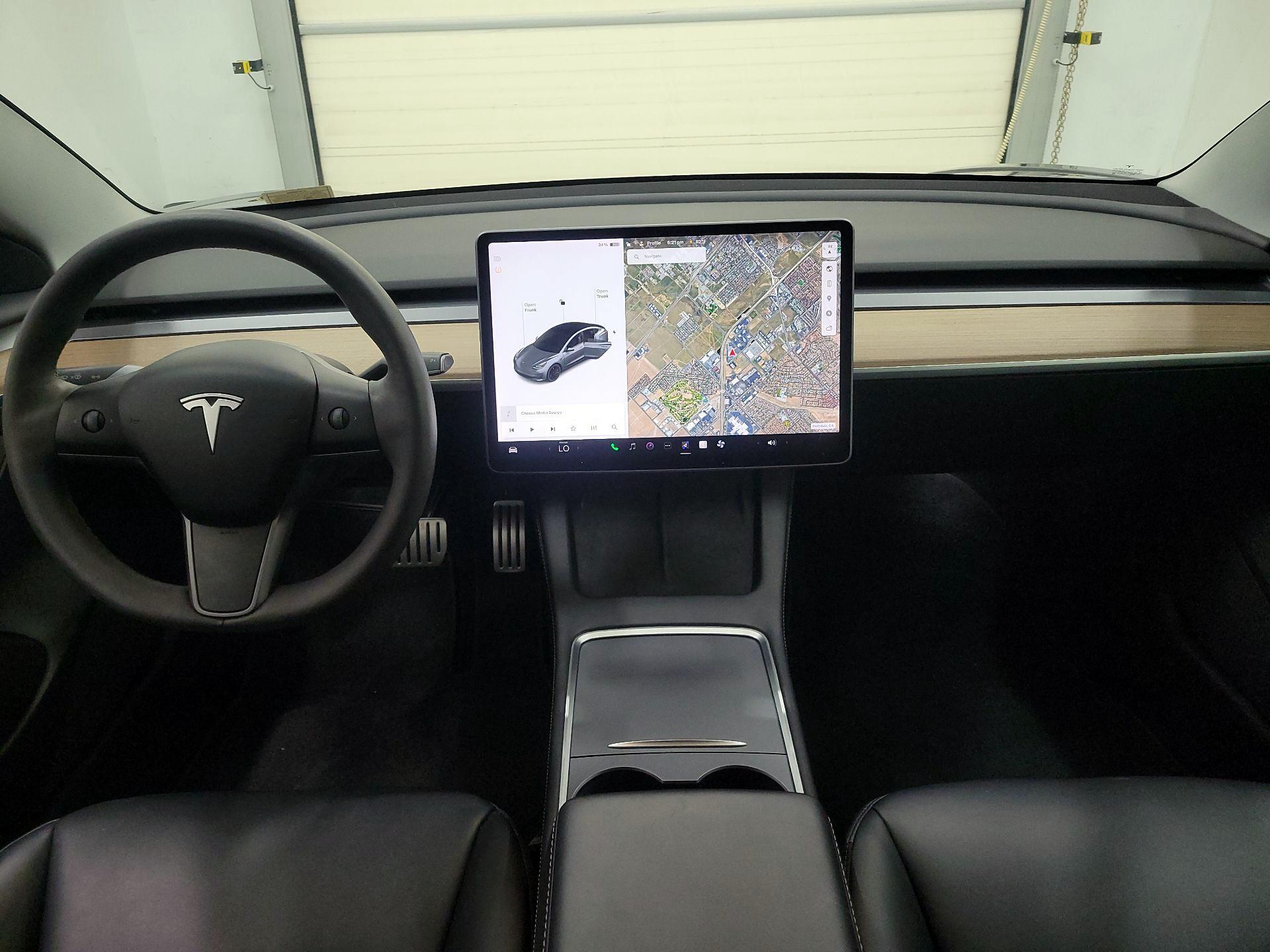 Thumbnail: 2021 Tesla Model 3 - 9