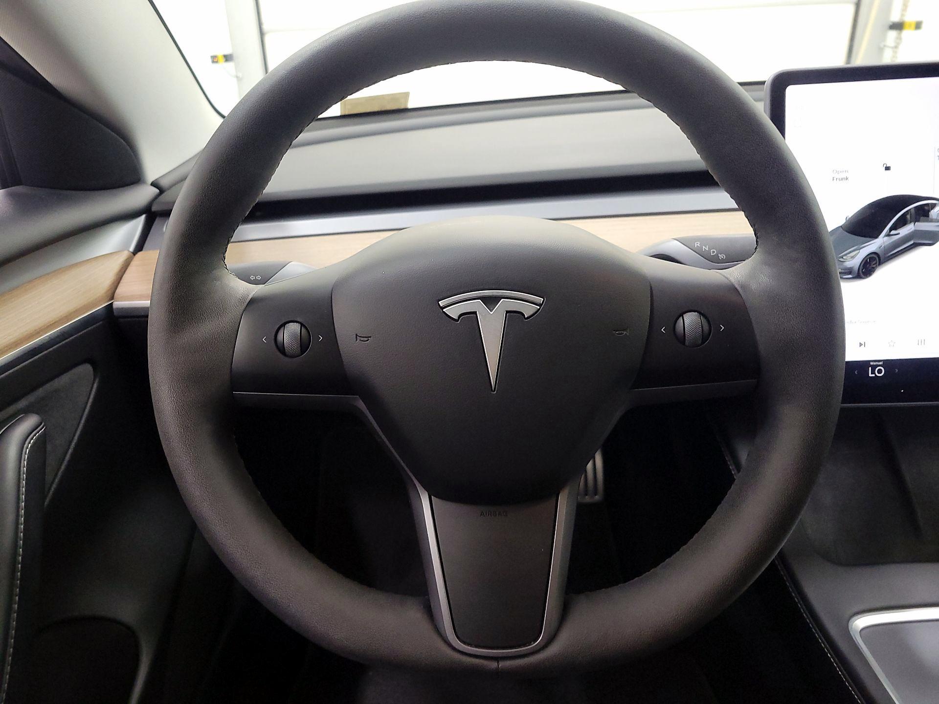Thumbnail: 2021 Tesla Model 3 - 10