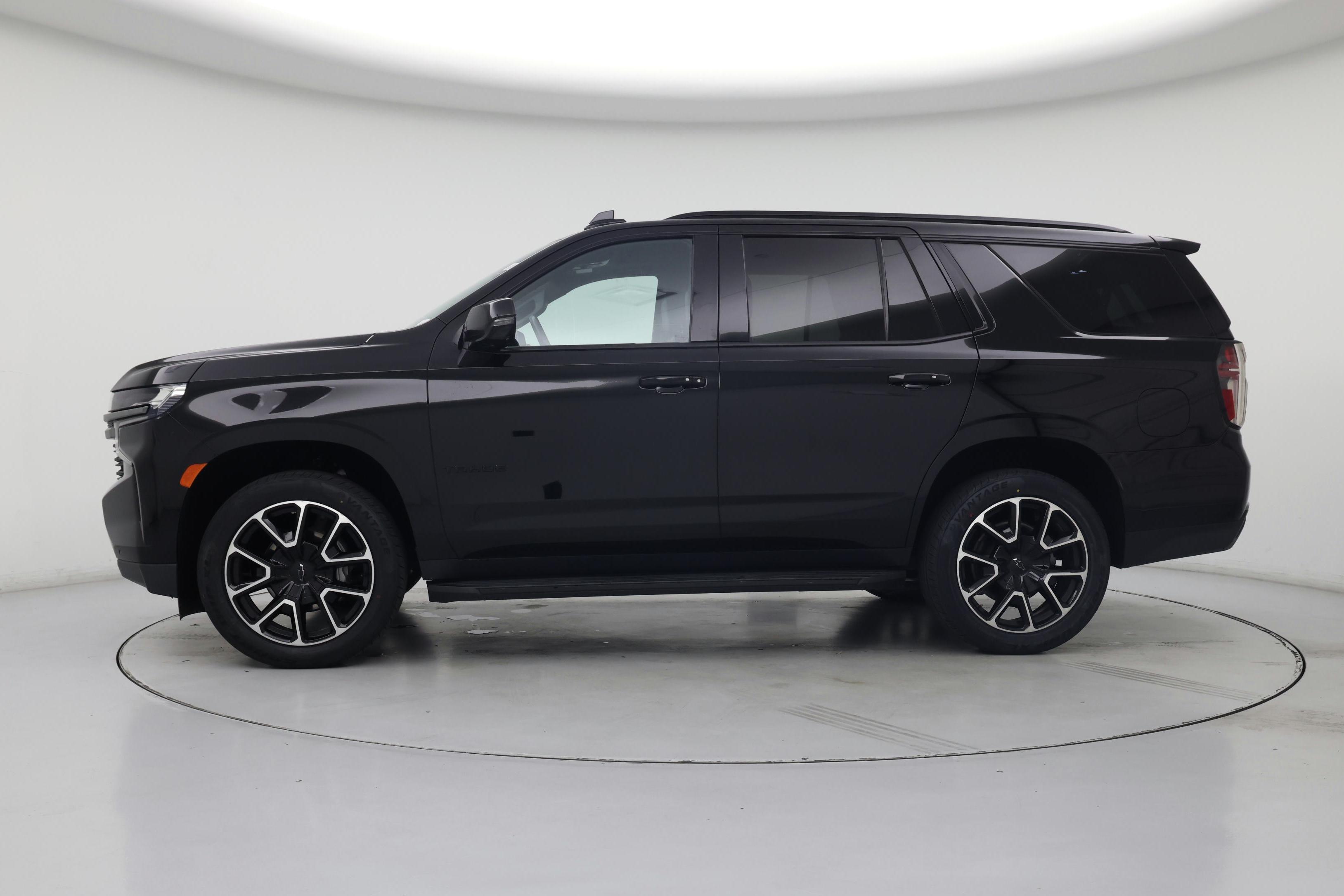 Thumbnail: 2021 Chevrolet Tahoe - 3