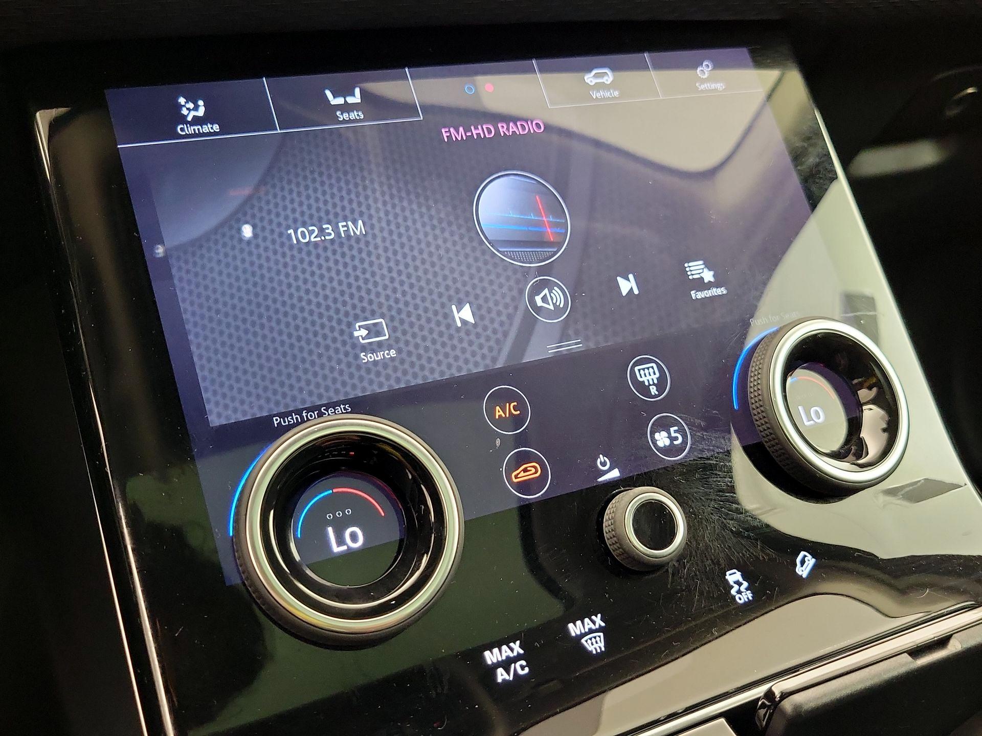 Thumbnail: 2019 Land Rover Range Rover Velar - 17