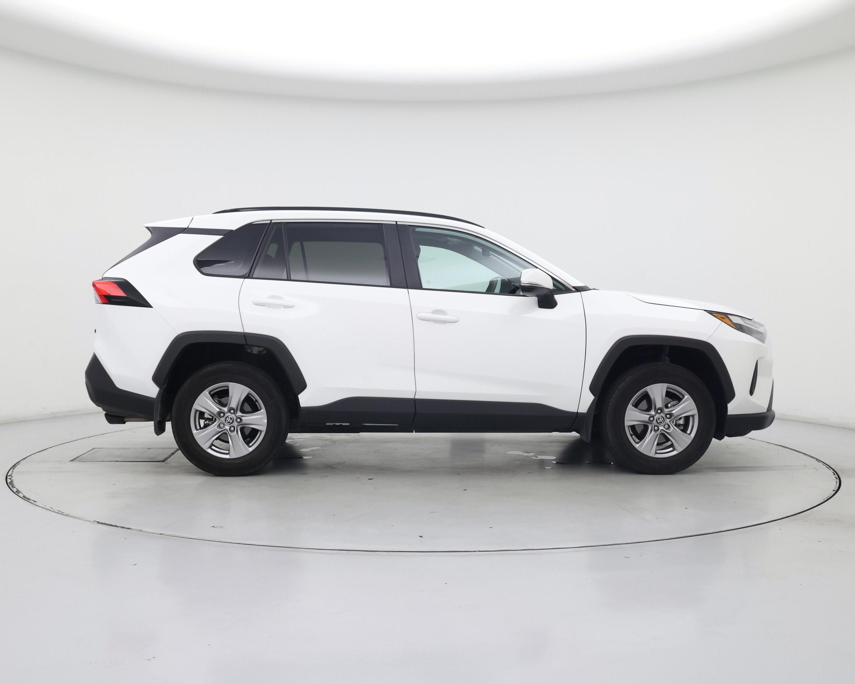 Thumbnail: 2022 Toyota RAV4 - 7