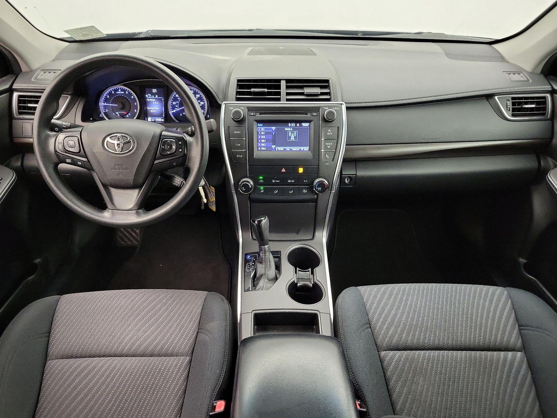 Thumbnail: 2016 Toyota Camry - 9