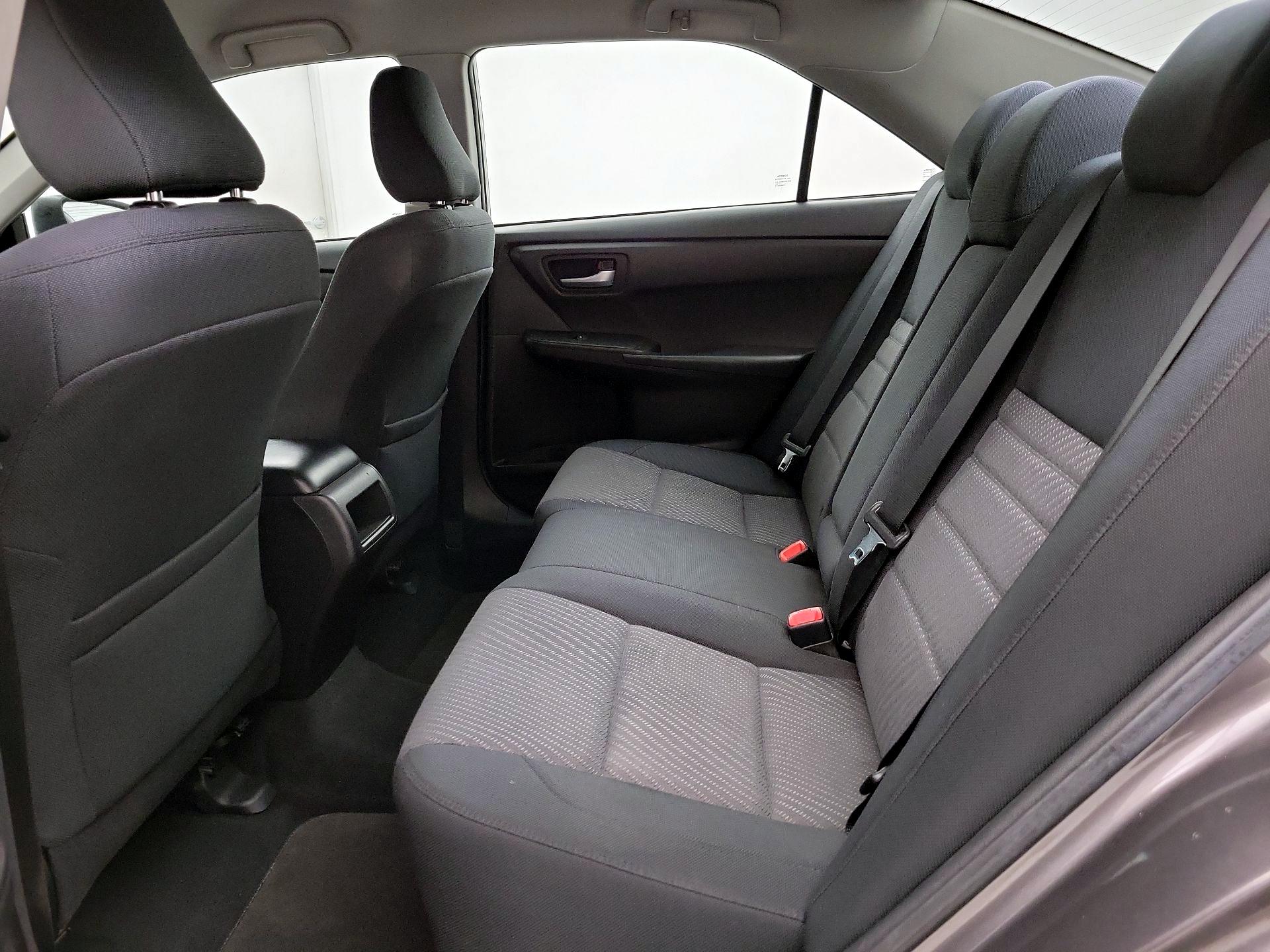 Thumbnail: 2016 Toyota Camry - 19