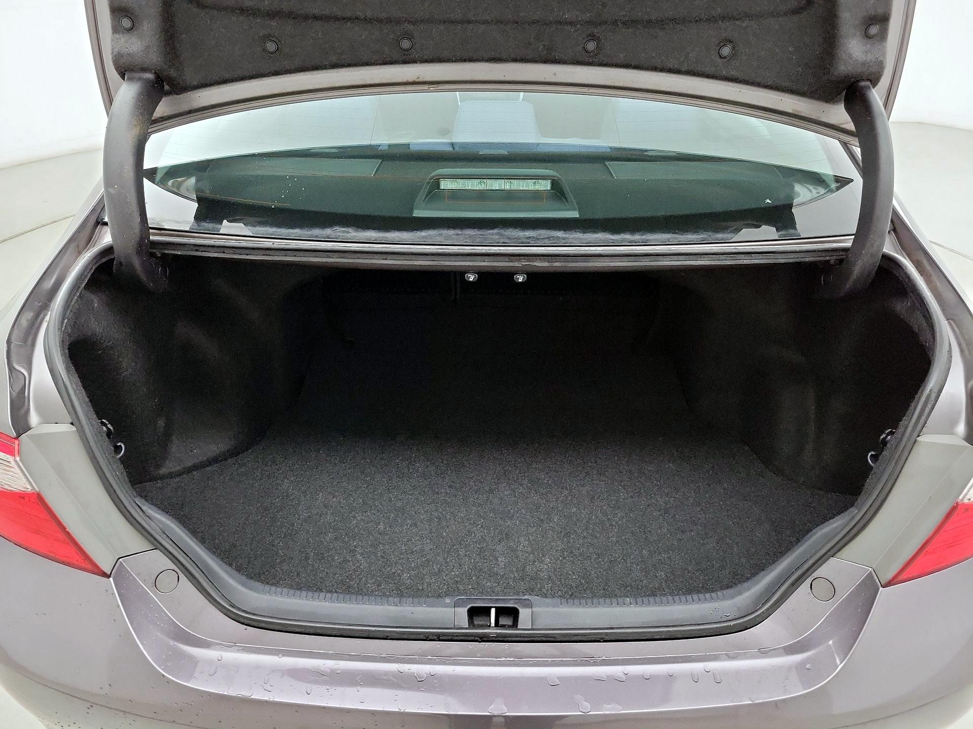 Thumbnail: 2016 Toyota Camry - 20