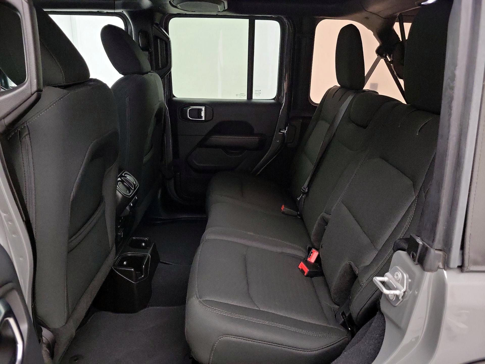 Thumbnail: 2018 Jeep Wrangler - 19