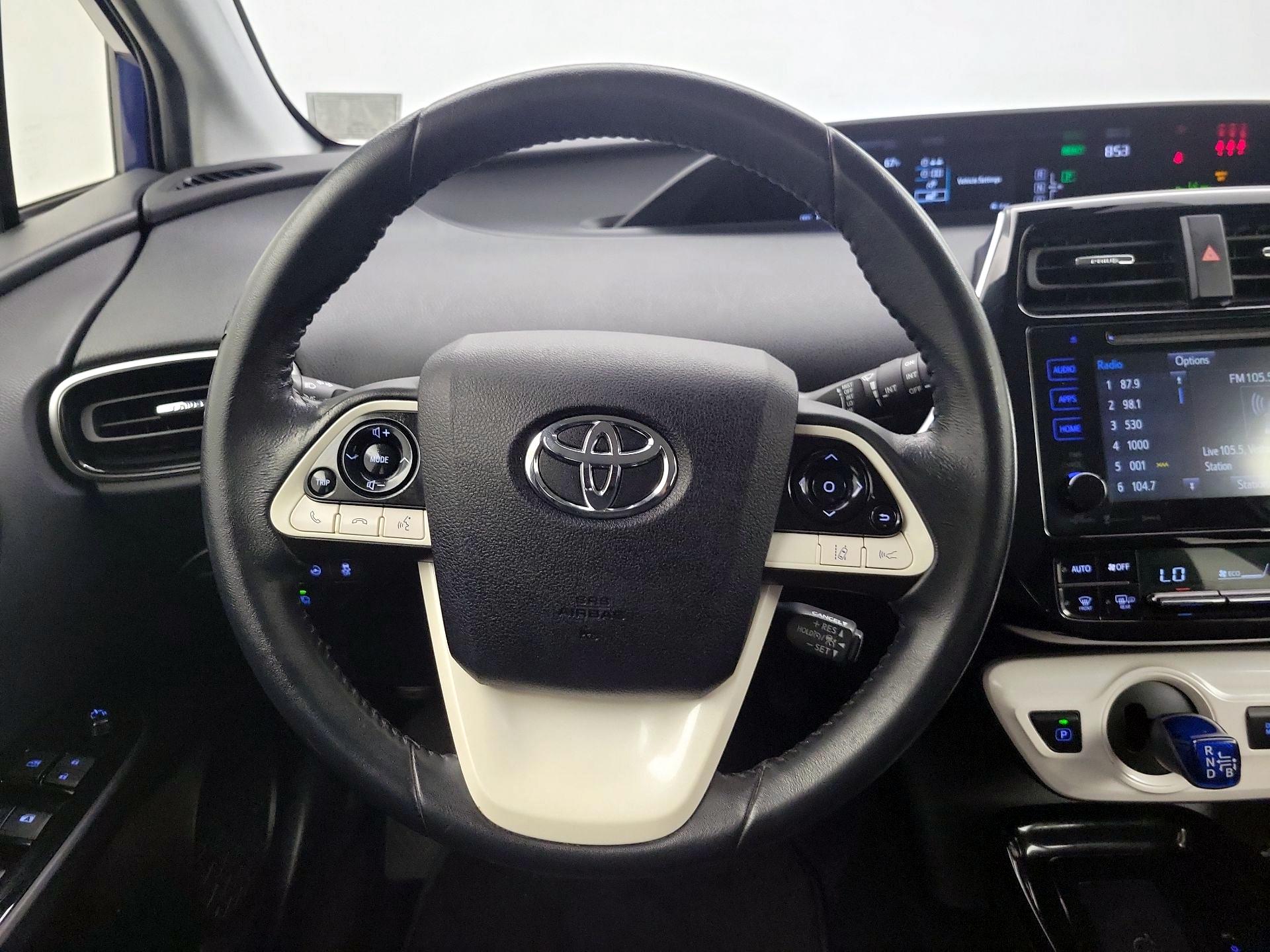 Thumbnail: 2017 Toyota Prius - 10