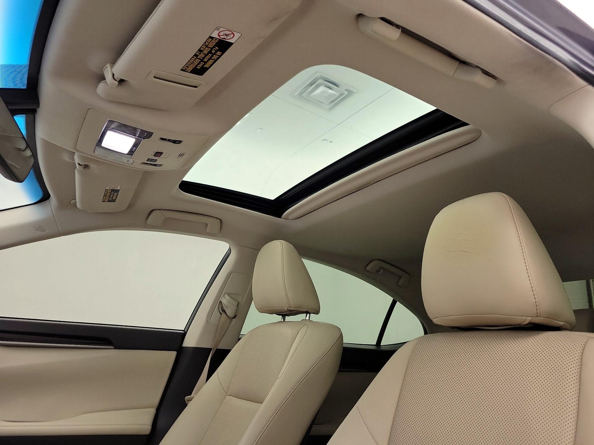 Thumbnail: 2016 Lexus ES - 20