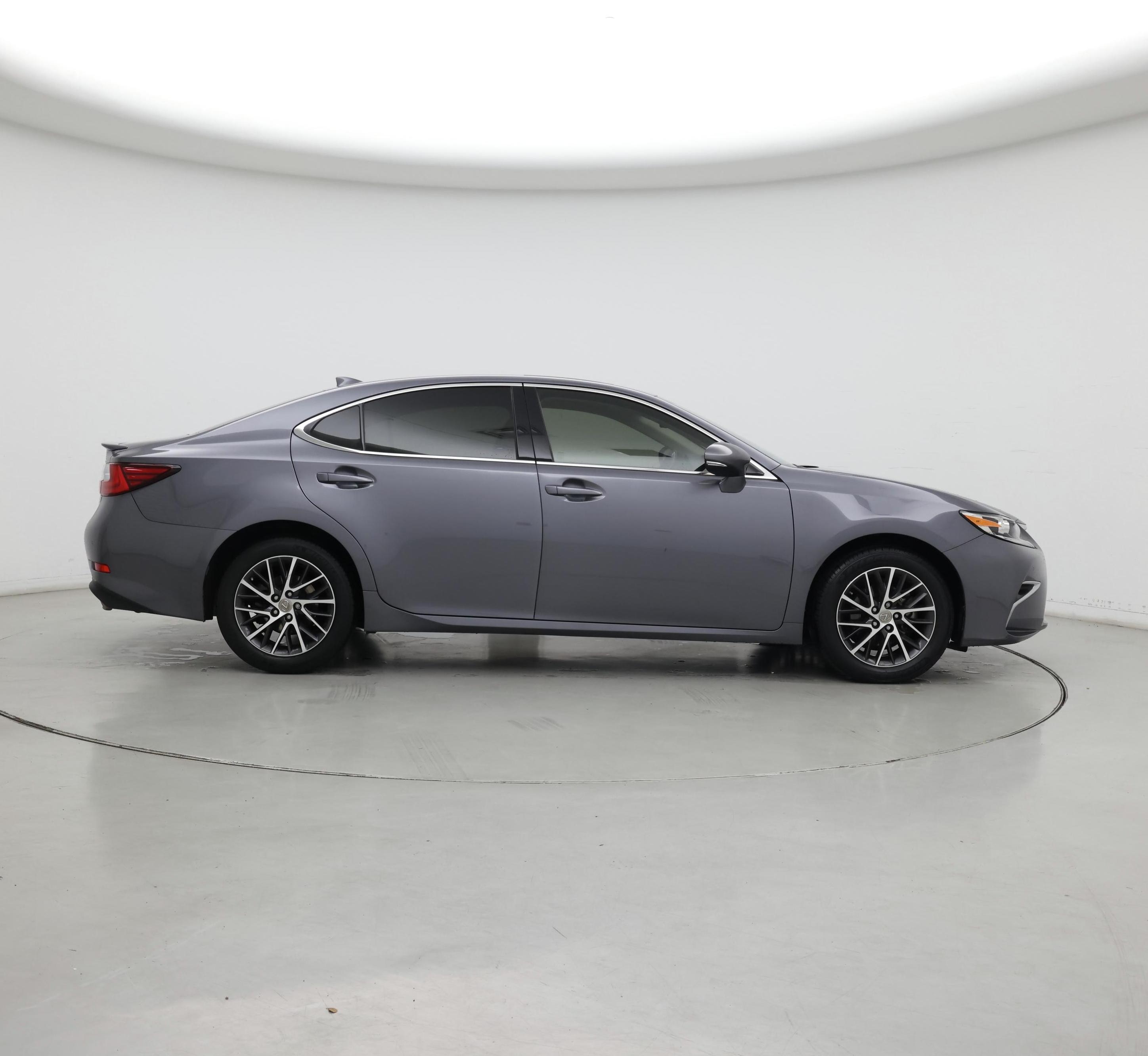 Thumbnail: 2016 Lexus ES - 7