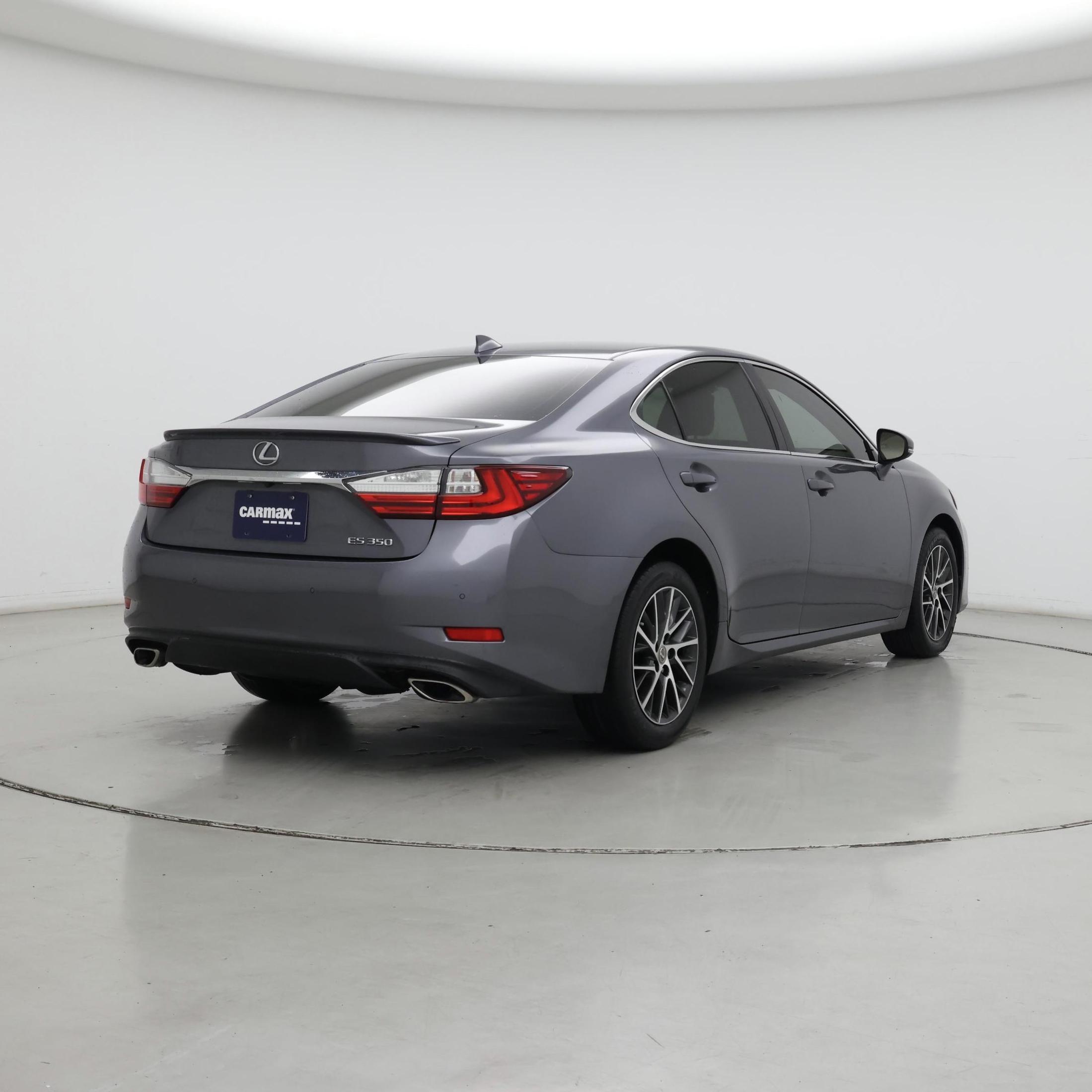Thumbnail: 2016 Lexus ES - 8