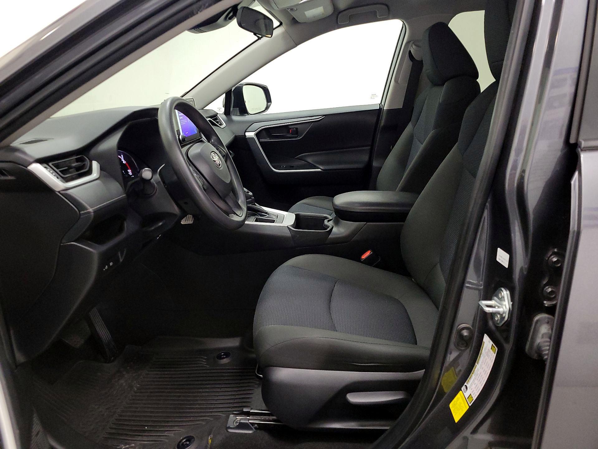 Thumbnail: 2023 Toyota RAV4 - 11