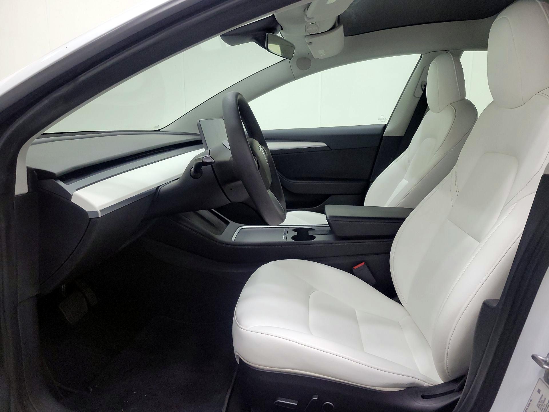 Thumbnail: 2021 Tesla Model 3 - 11