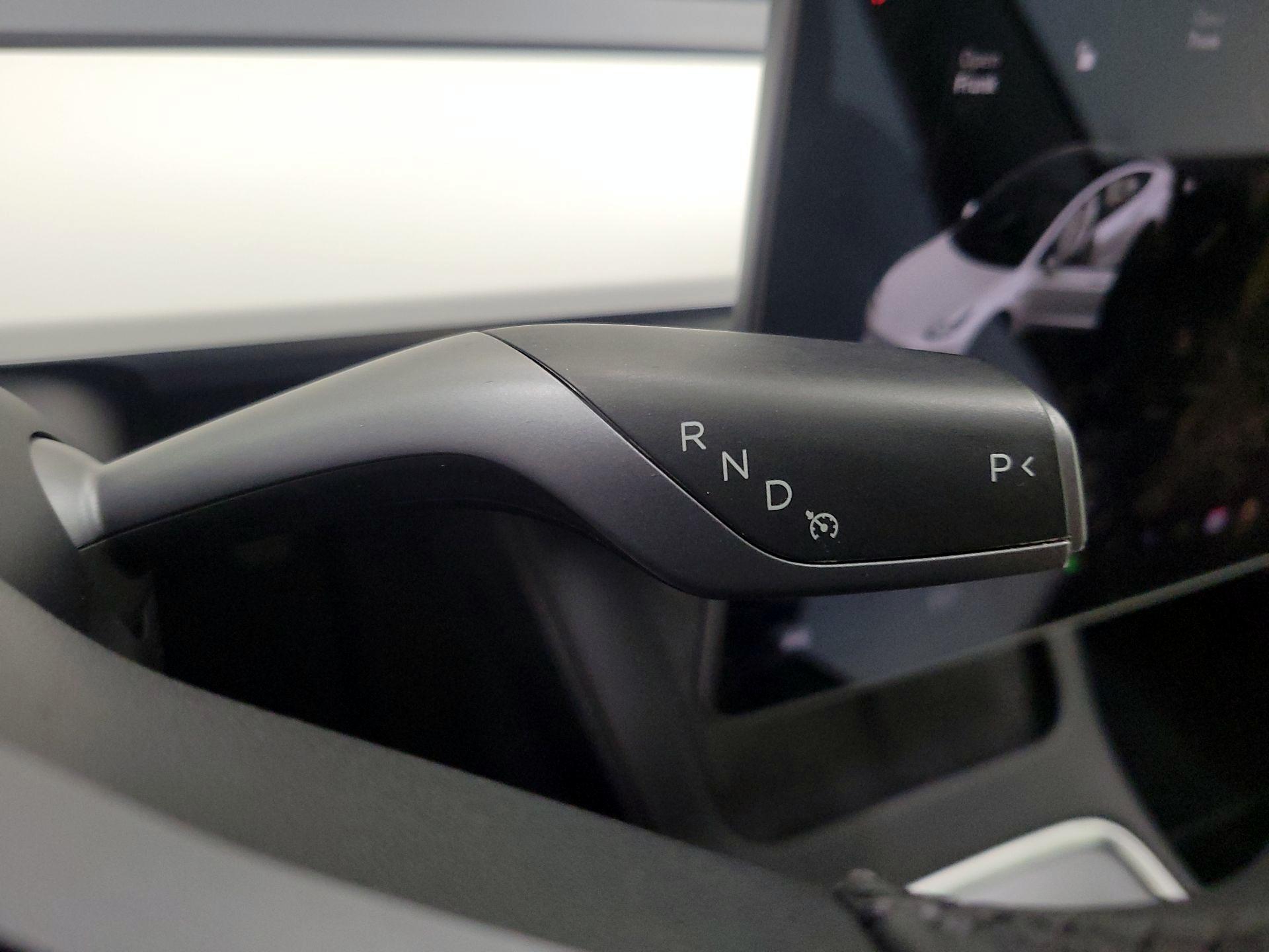 Thumbnail: 2021 Tesla Model 3 - 17