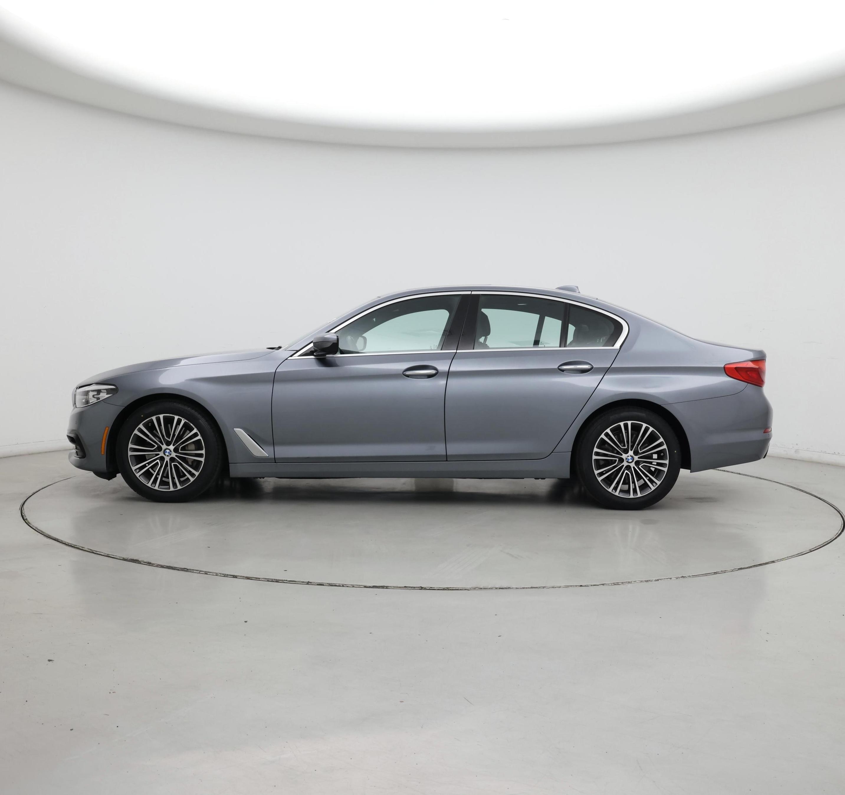 Thumbnail: 2018 BMW 5 Series - 3