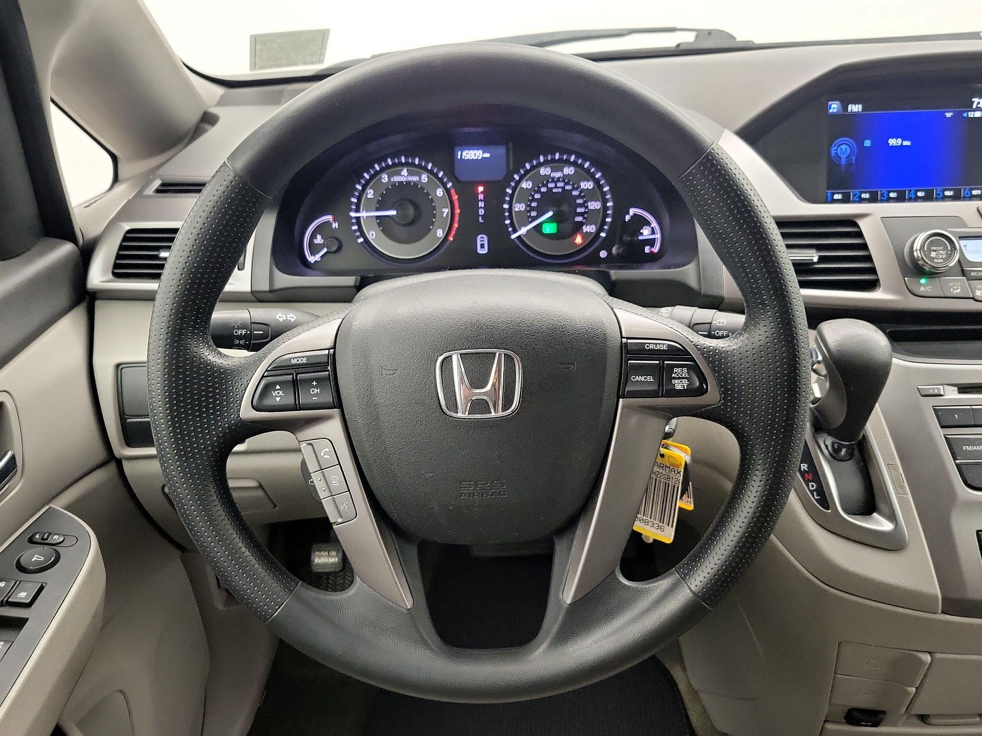 Thumbnail: 2016 Honda Odyssey - 10