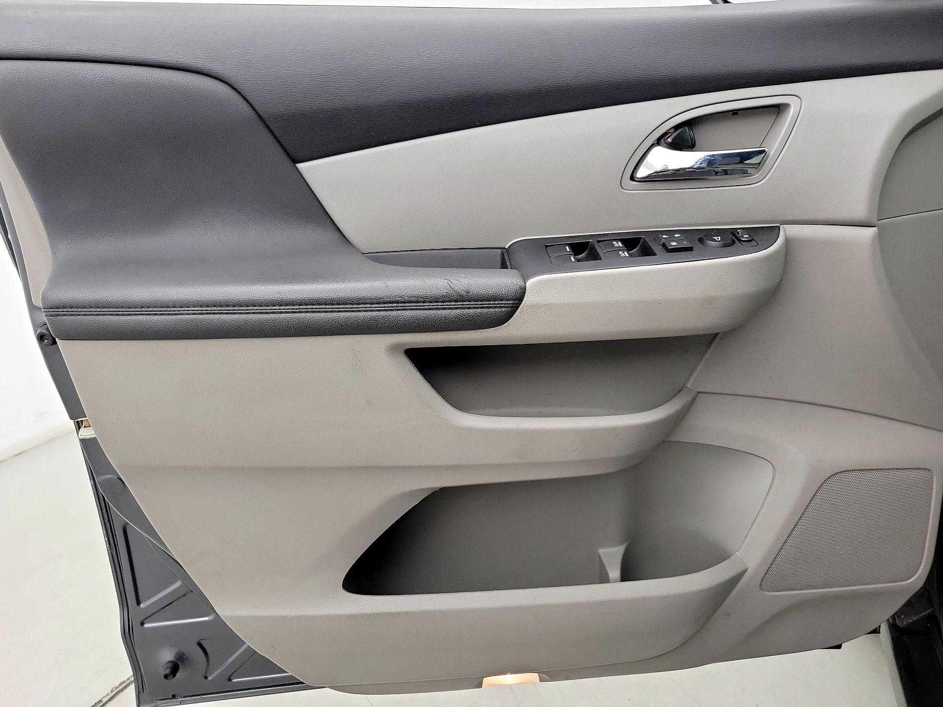 Thumbnail: 2016 Honda Odyssey - 12