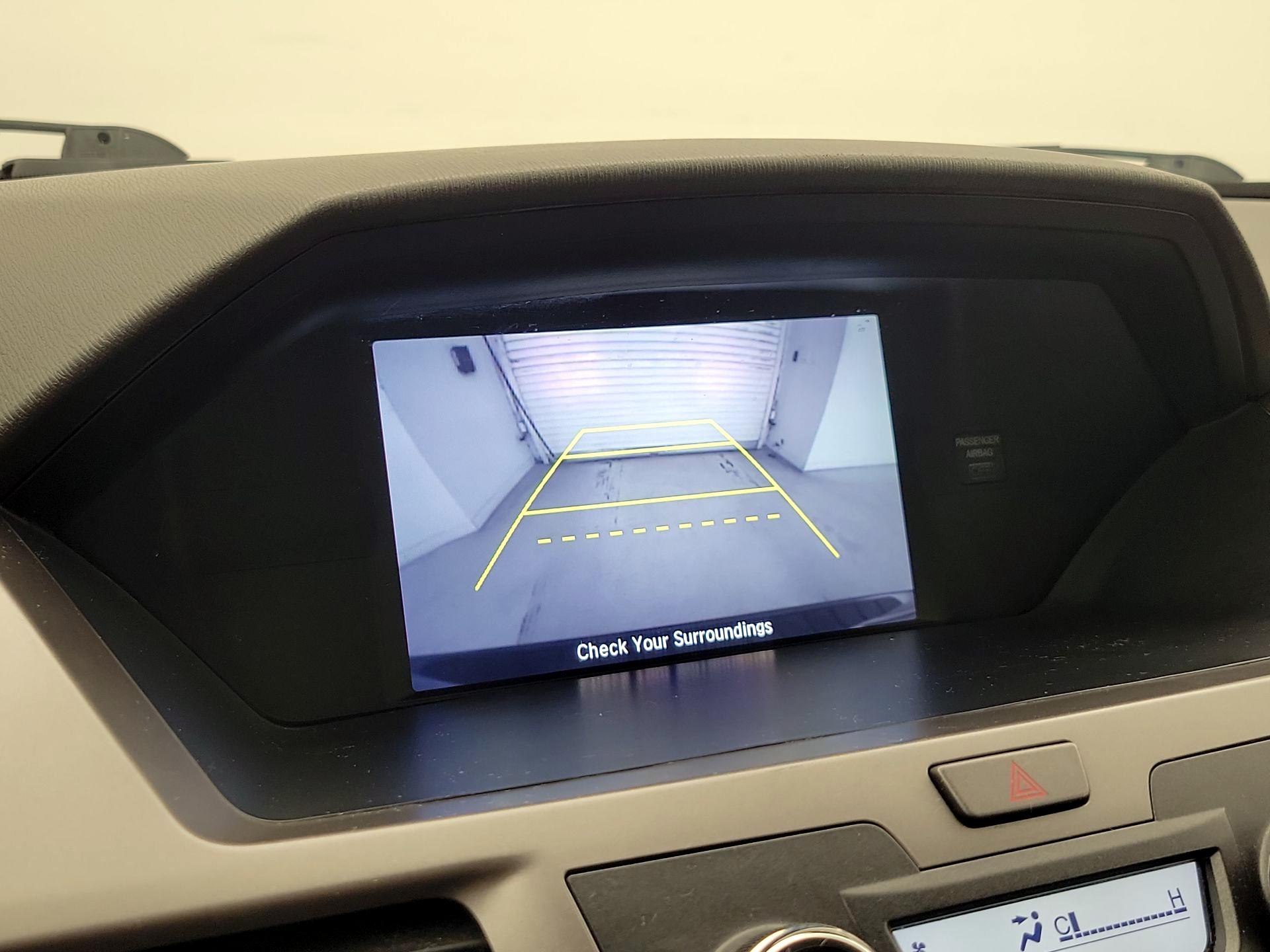 Thumbnail: 2016 Honda Odyssey - 14
