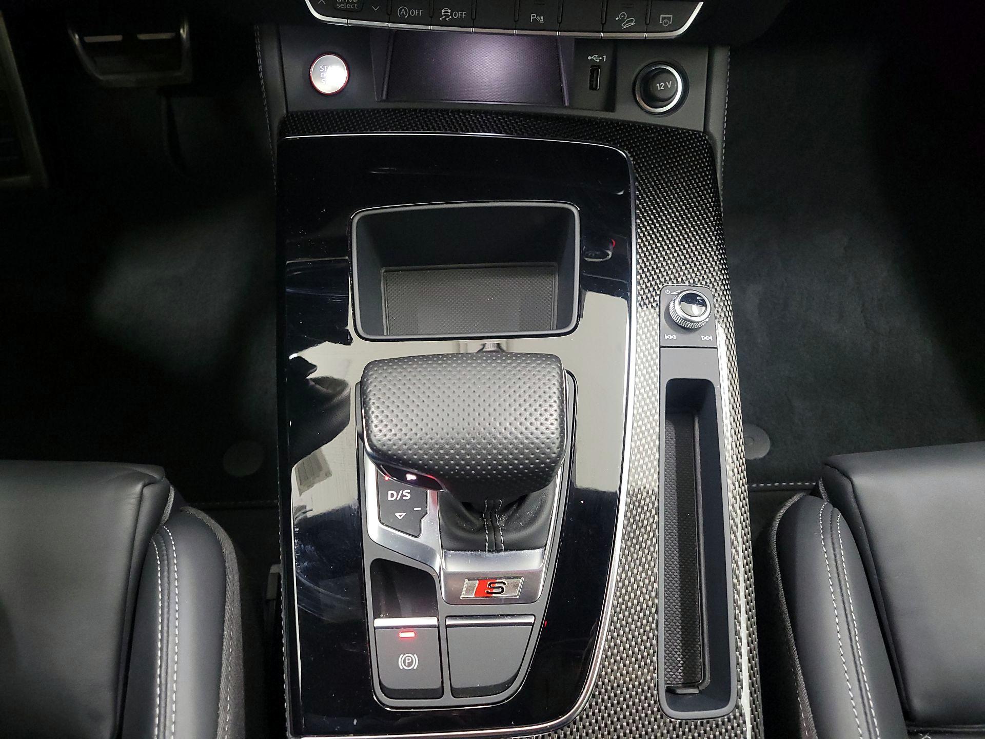Thumbnail: 2023 Audi SQ5 - 18