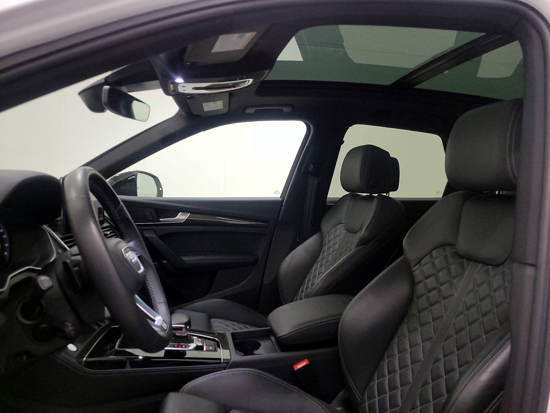 Thumbnail: 2023 Audi SQ5 - 20