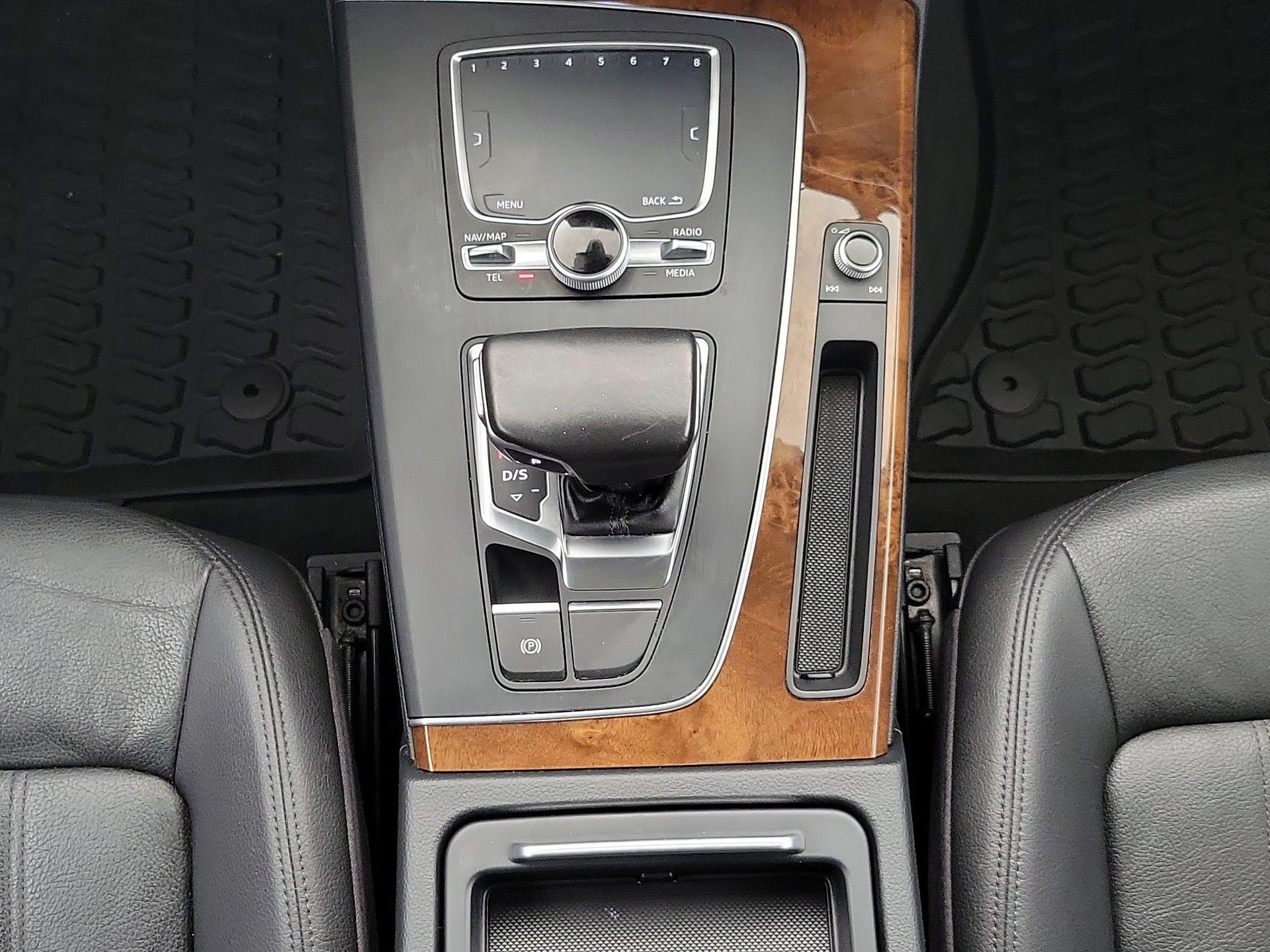 Thumbnail: 2018 Audi Q5 - 18