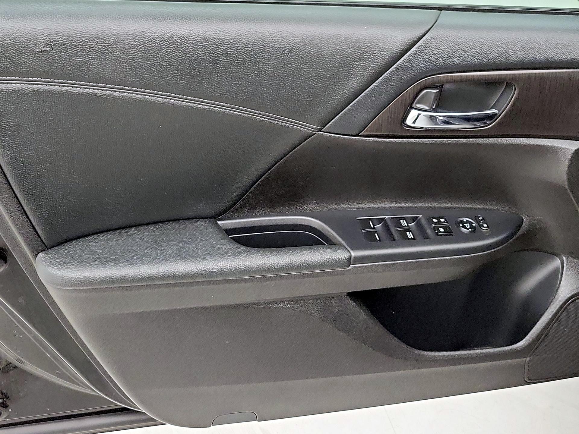 Thumbnail: 2014 Honda Accord - 12