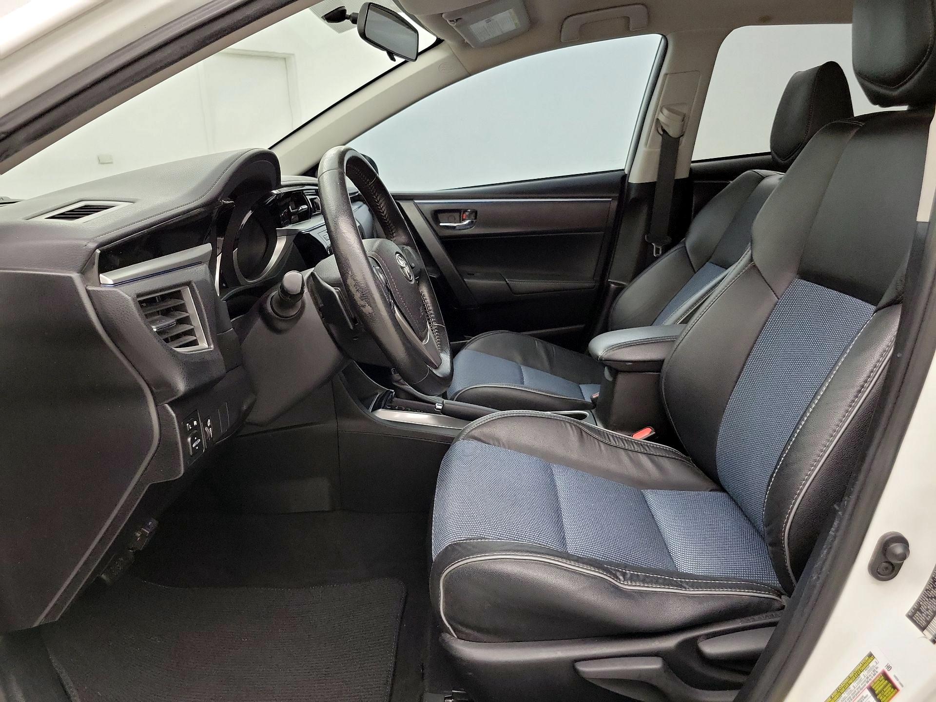 Thumbnail: 2015 Toyota Corolla - 11