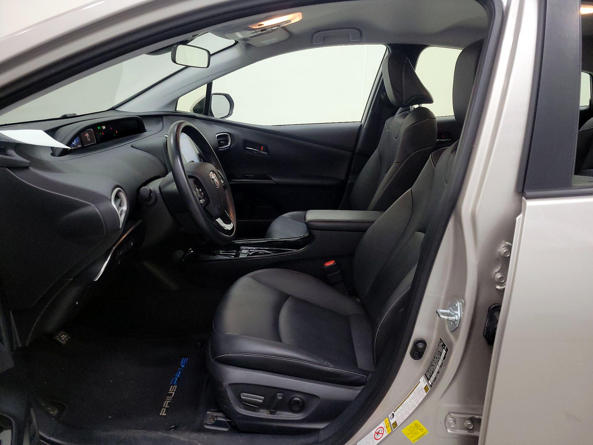 Thumbnail: 2021 Toyota Prius Prime - 11