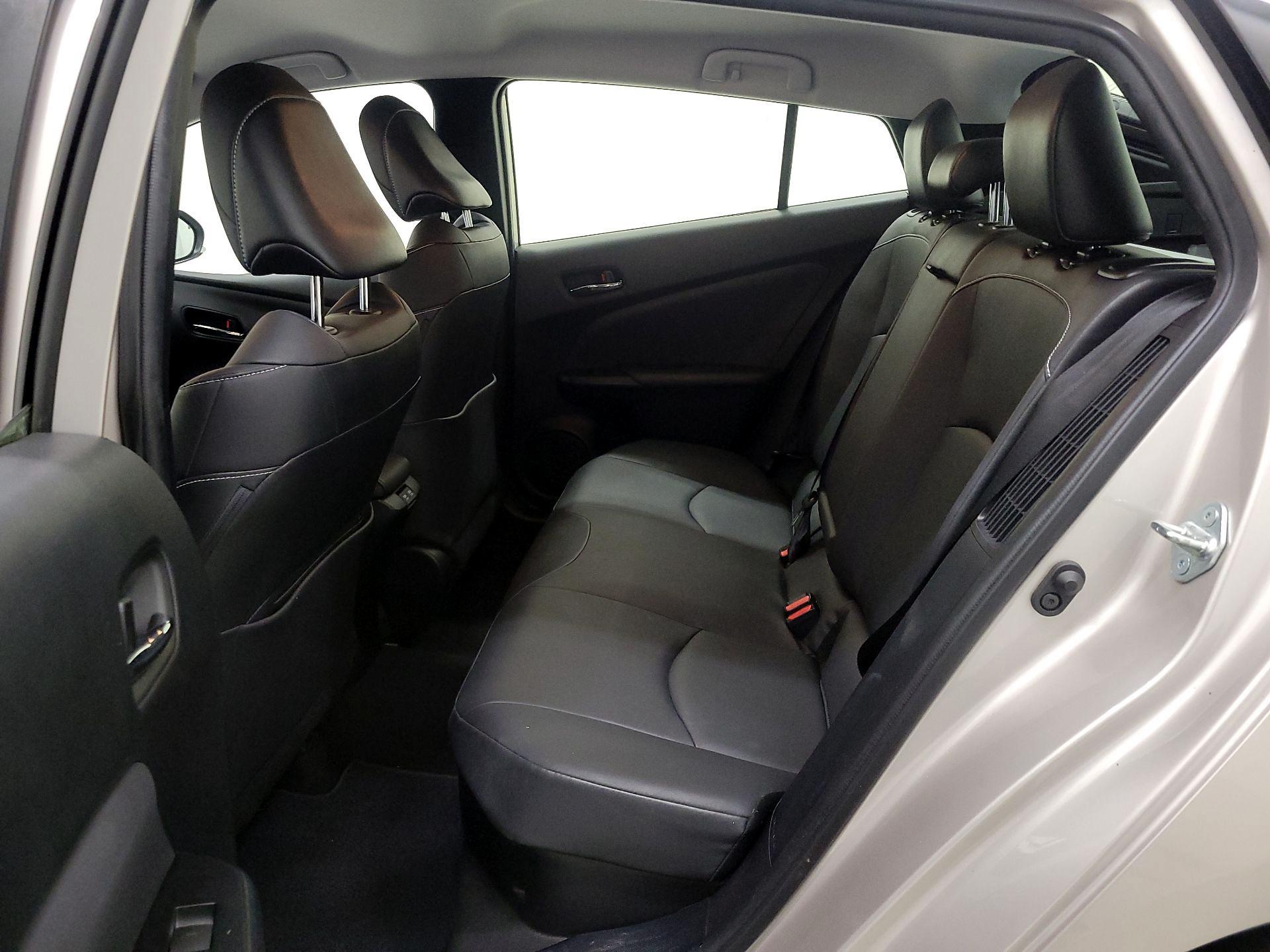 Thumbnail: 2021 Toyota Prius Prime - 18