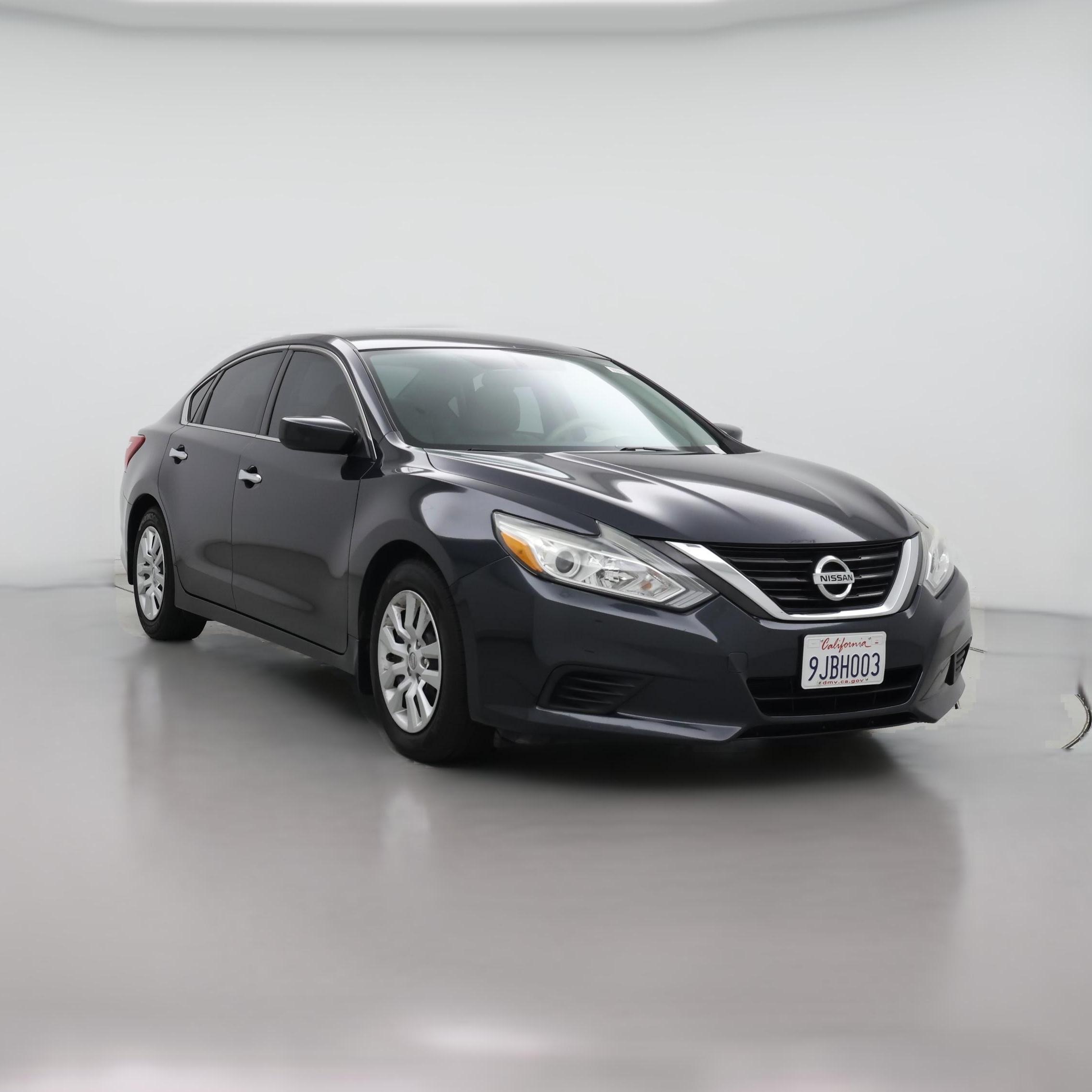 Thumbnail: 2017 Nissan Altima - 1