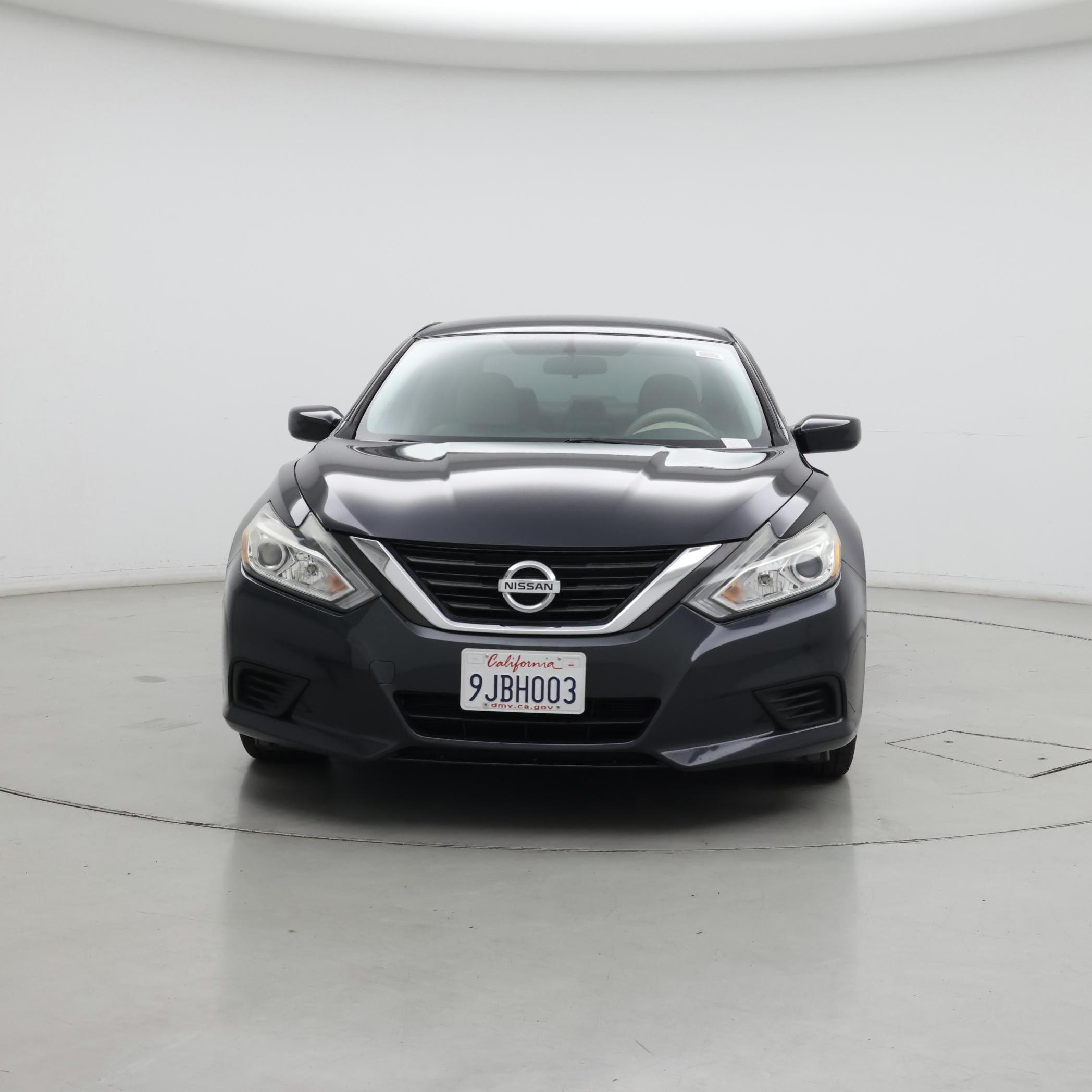 Thumbnail: 2017 Nissan Altima - 5