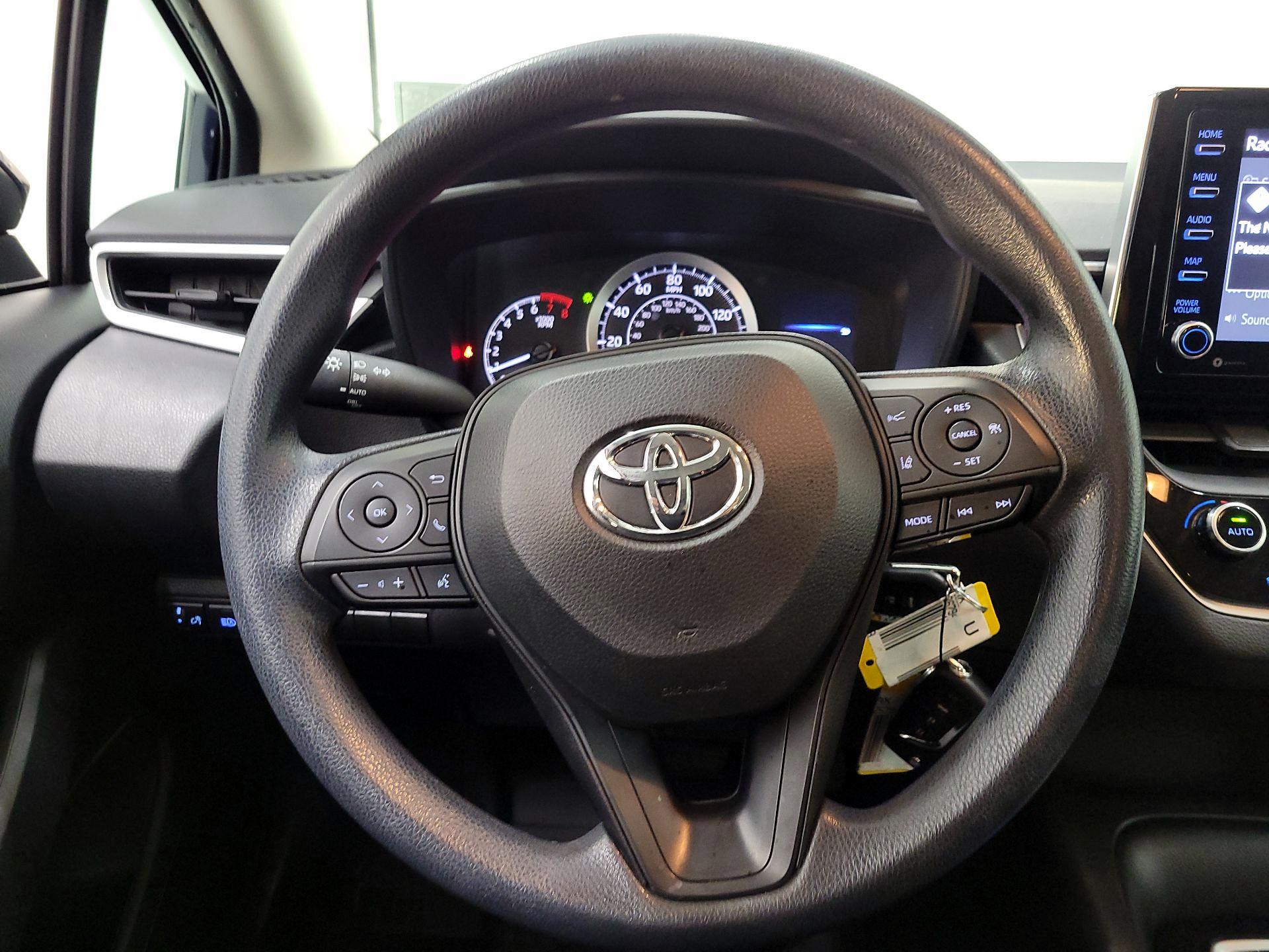 Thumbnail: 2021 Toyota Corolla - 10
