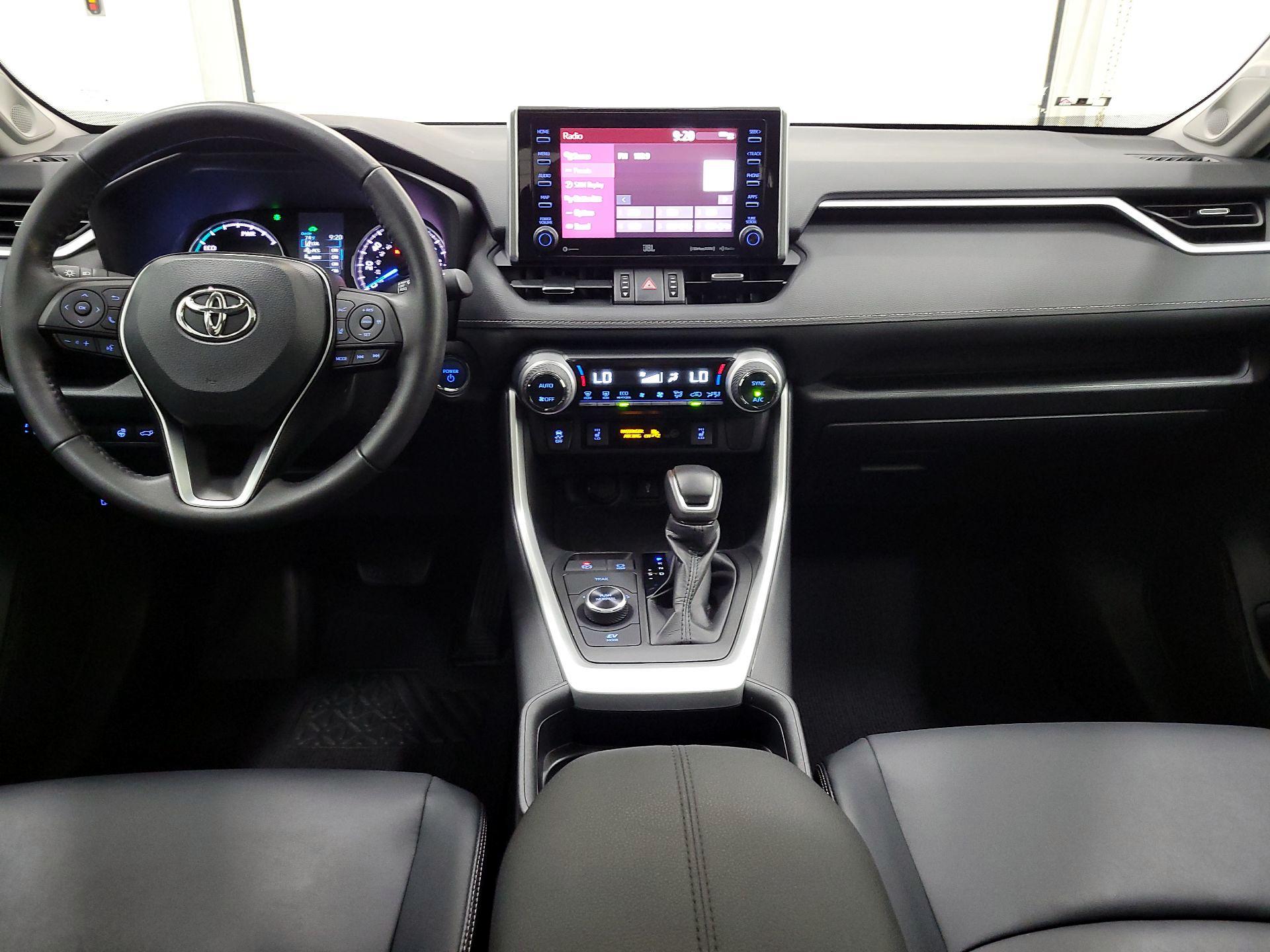 Thumbnail: 2021 Toyota RAV4 - 9